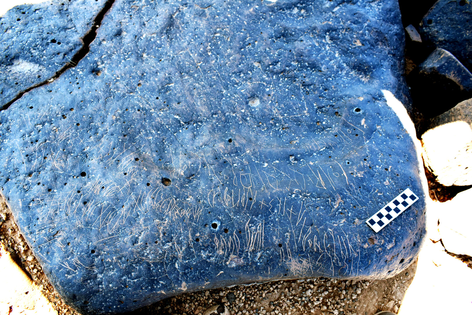 inscription of siglum AAWHA 44