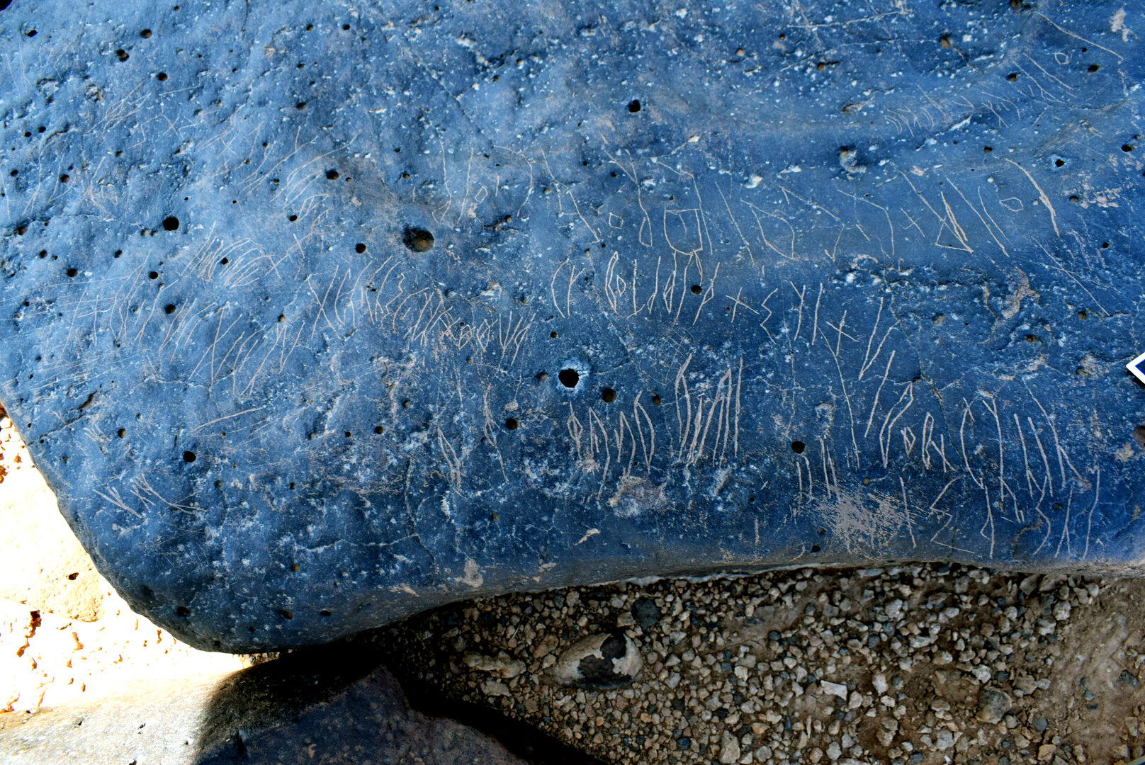 inscription of siglum AAWHA 44