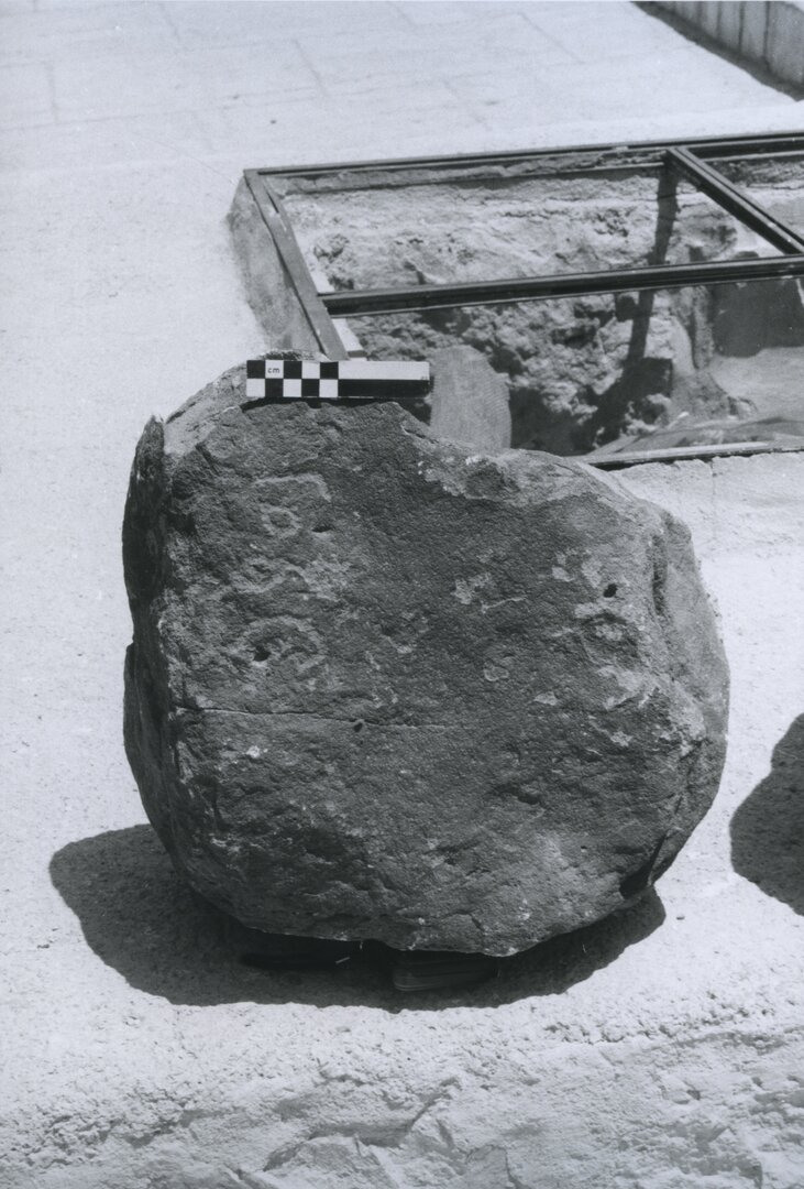 inscription of siglum AMJ 006