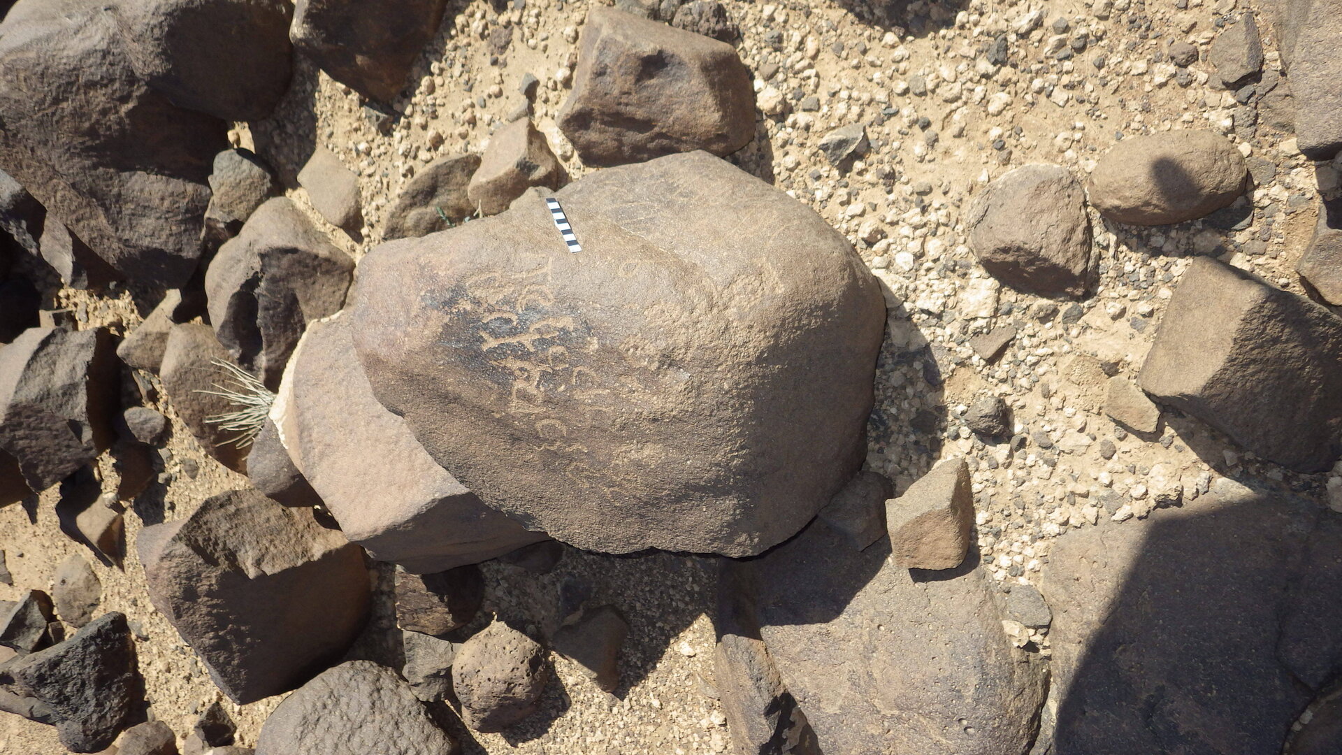 inscription of siglum BES15 697