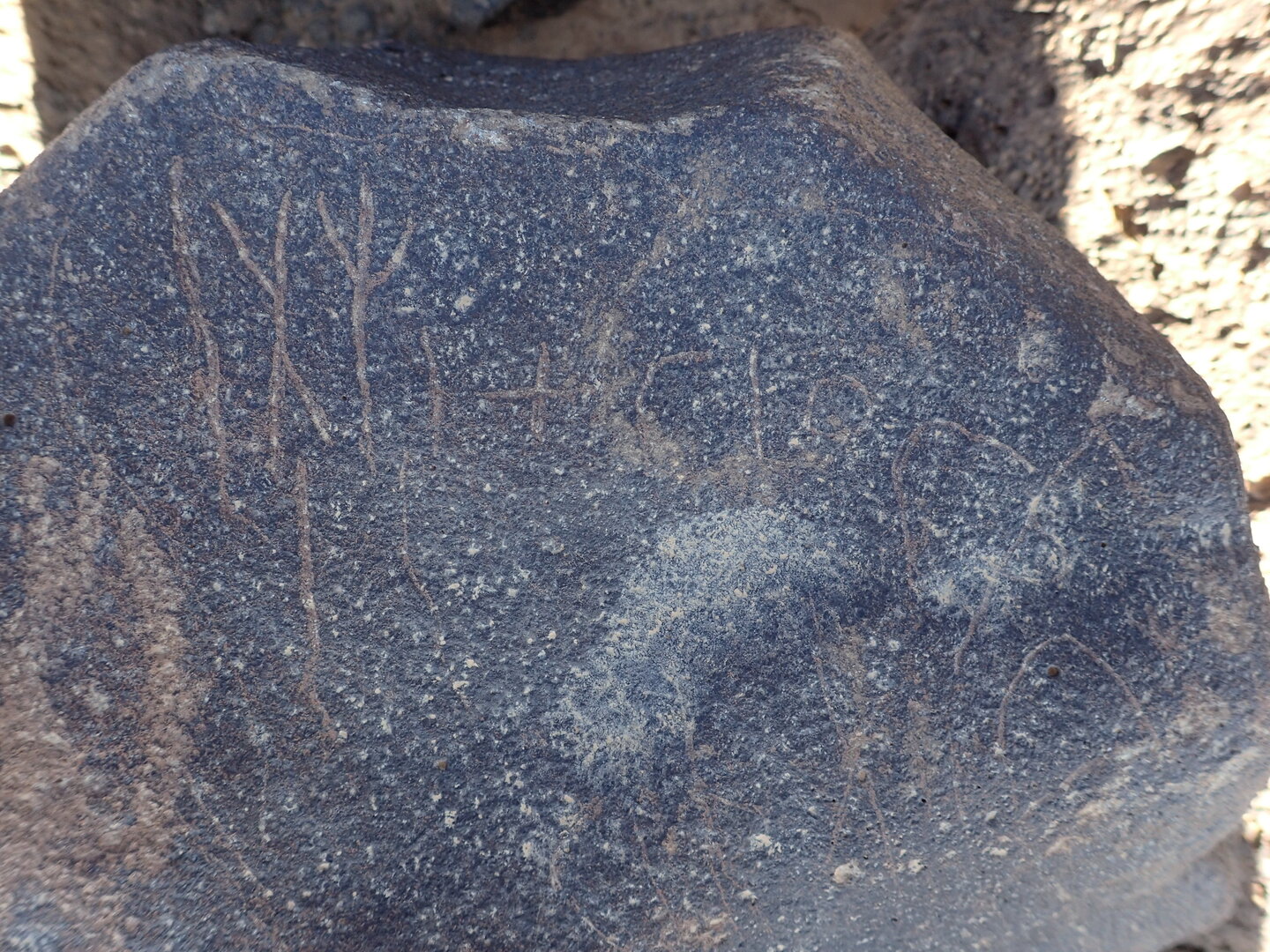 inscription of siglum BES15 951