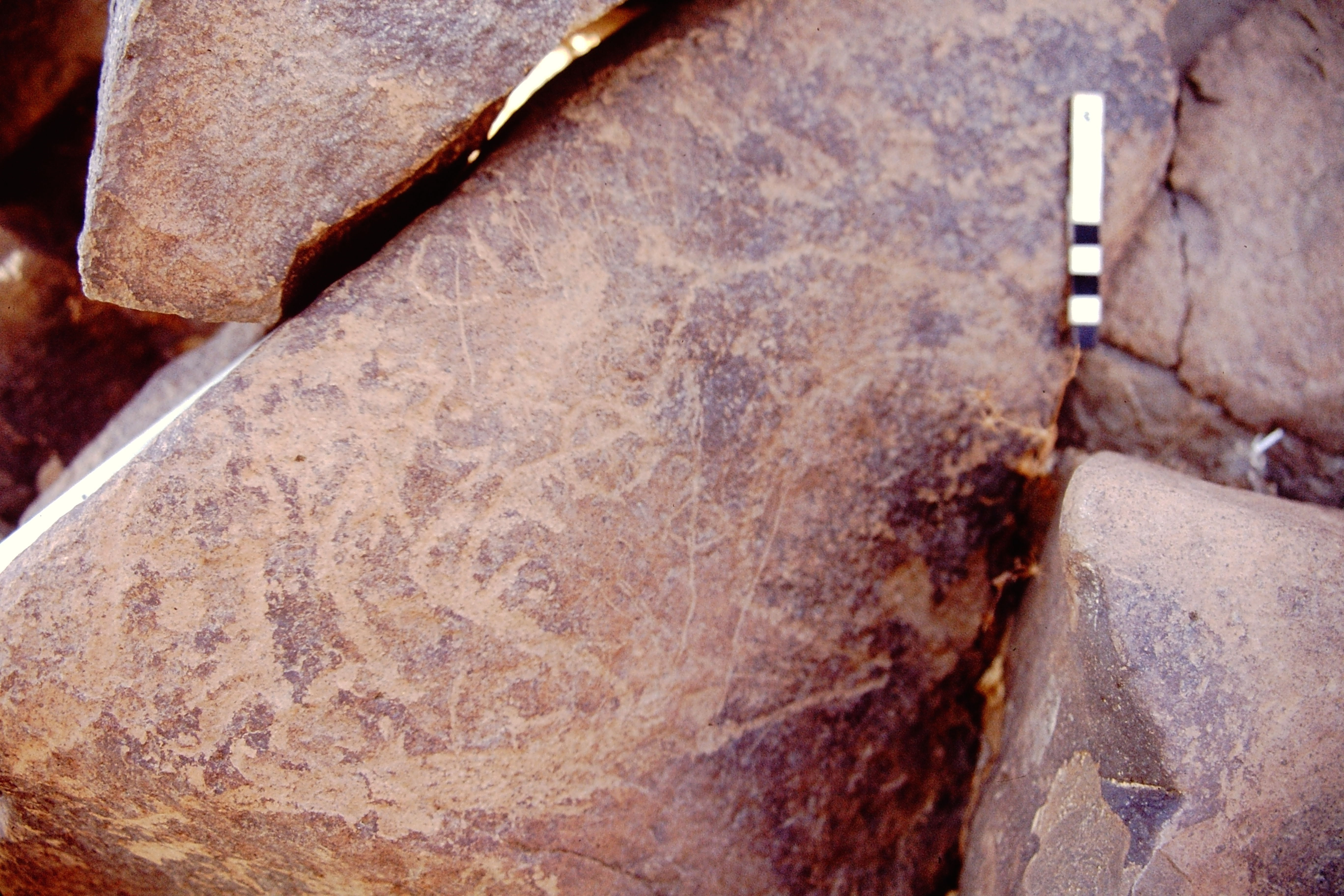 inscription of siglum BTH 77