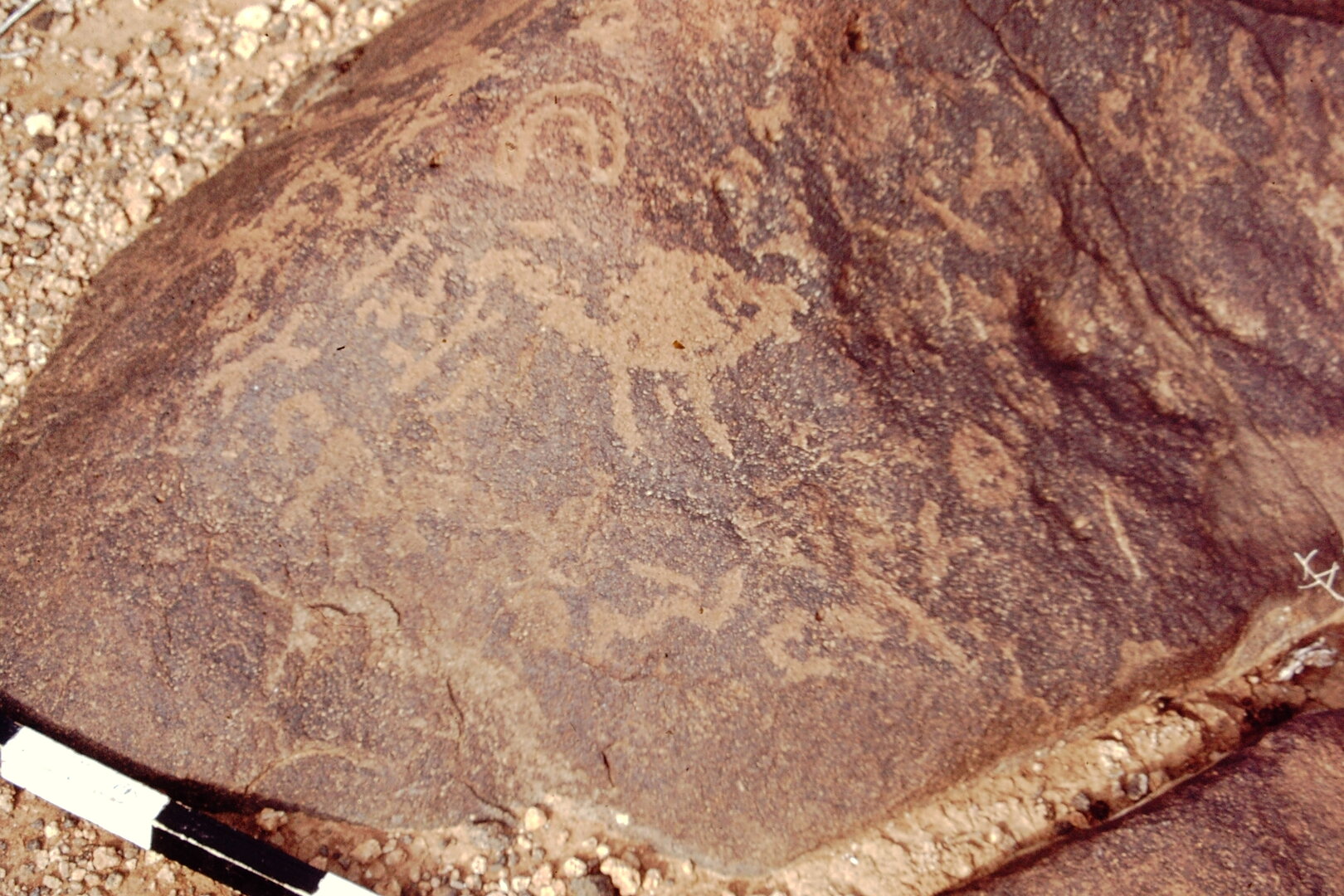 inscription of siglum CEDS 185
