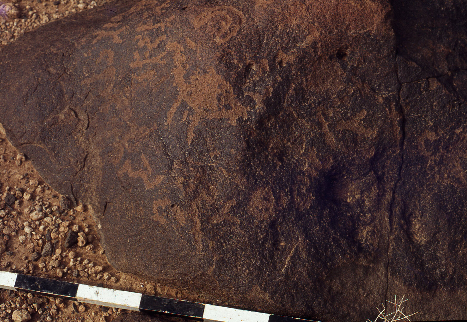 inscription of siglum CEDS 185
