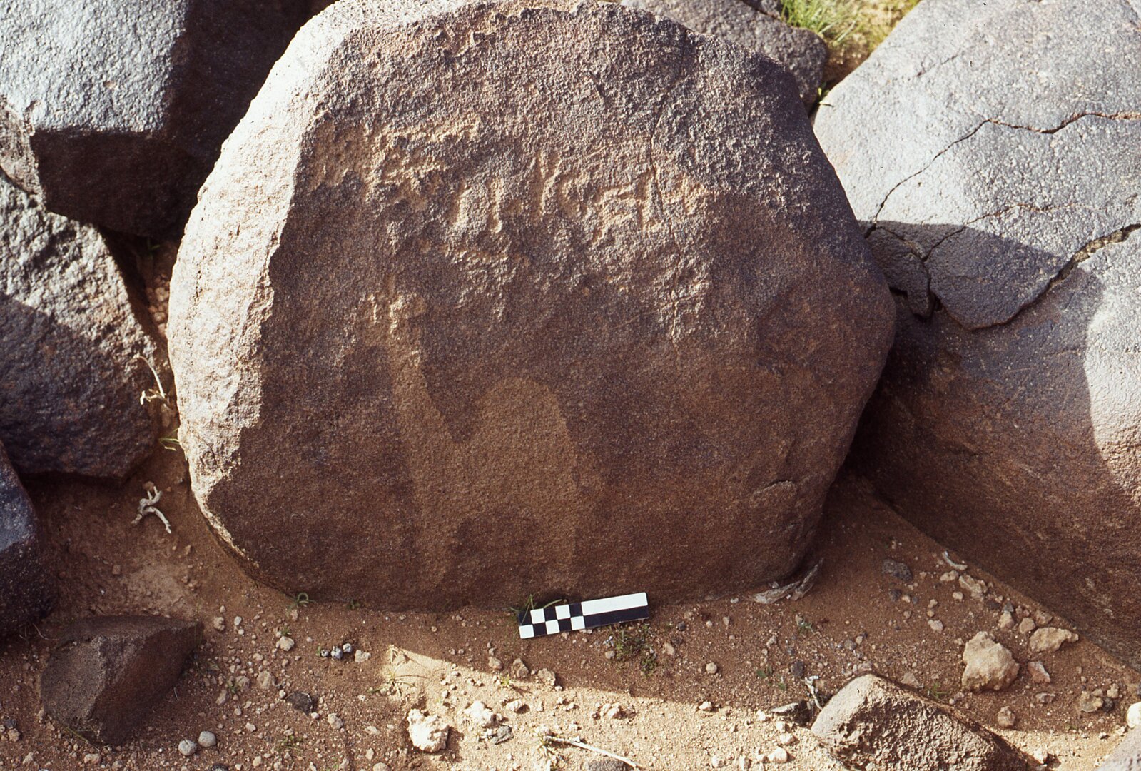 inscription of siglum CEDS 352