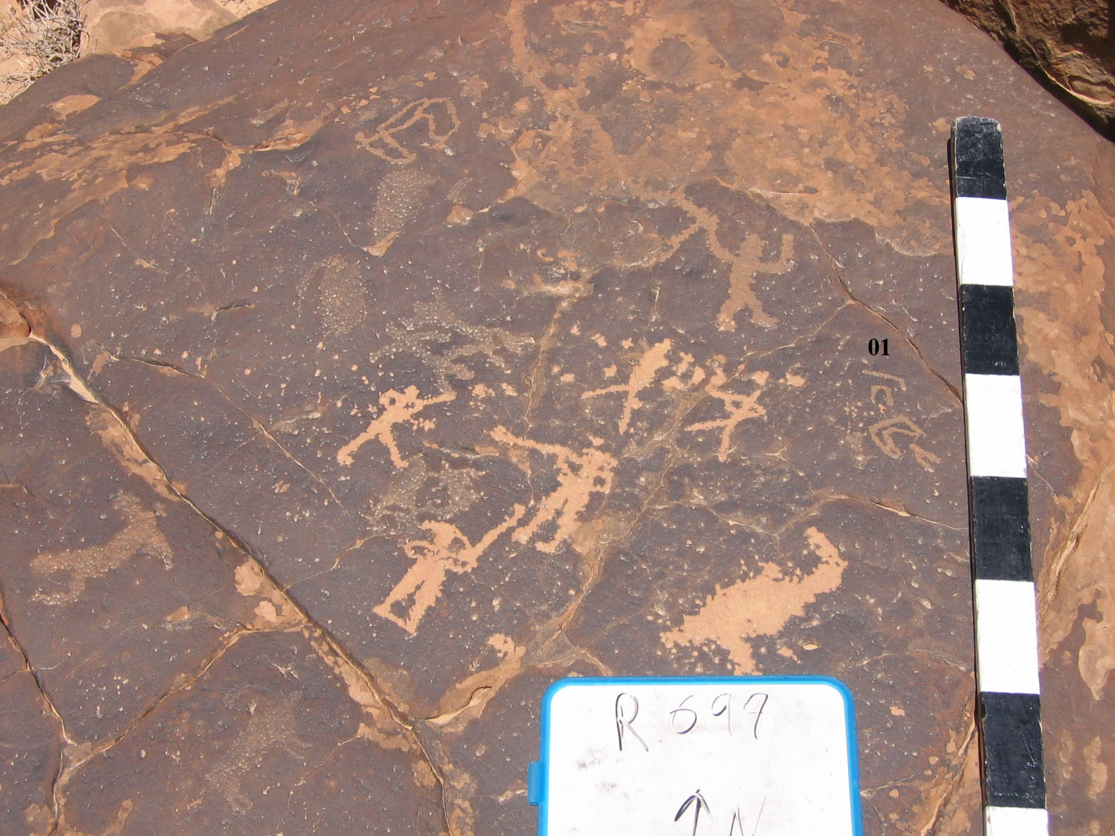 inscription of siglum CH.R699