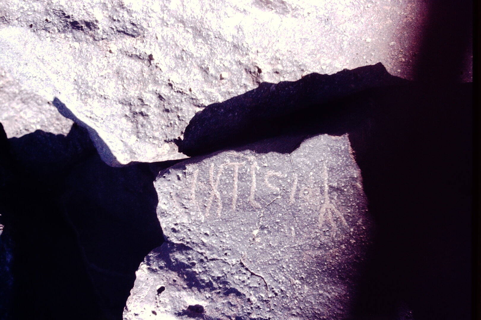 inscription of siglum CSNS 326