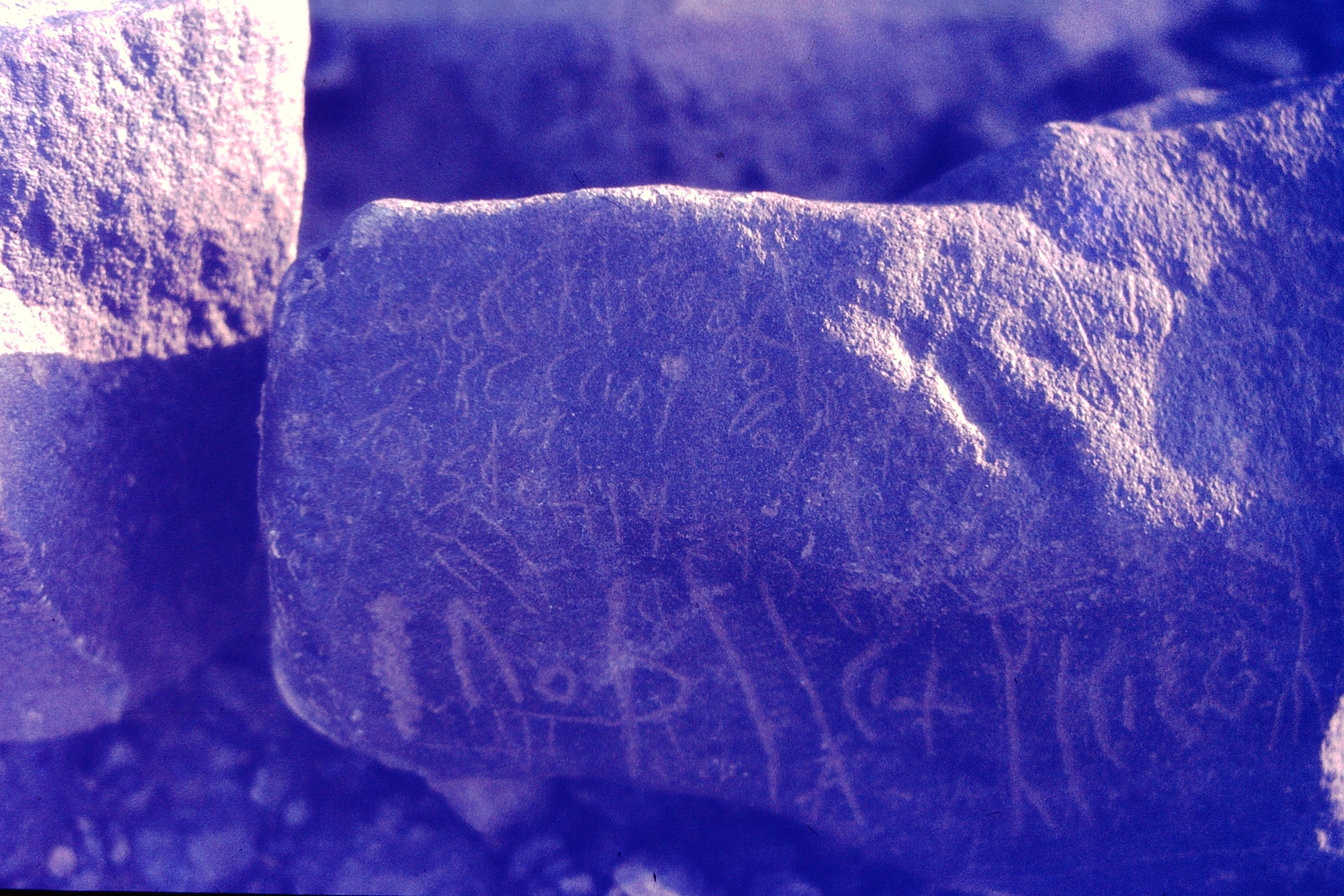 inscription of siglum CSNS 422