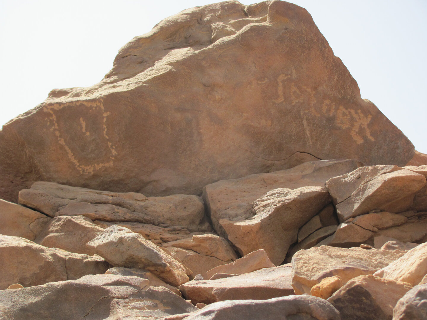 inscription of siglum ELHT Jabal Ġunaym Tay 15