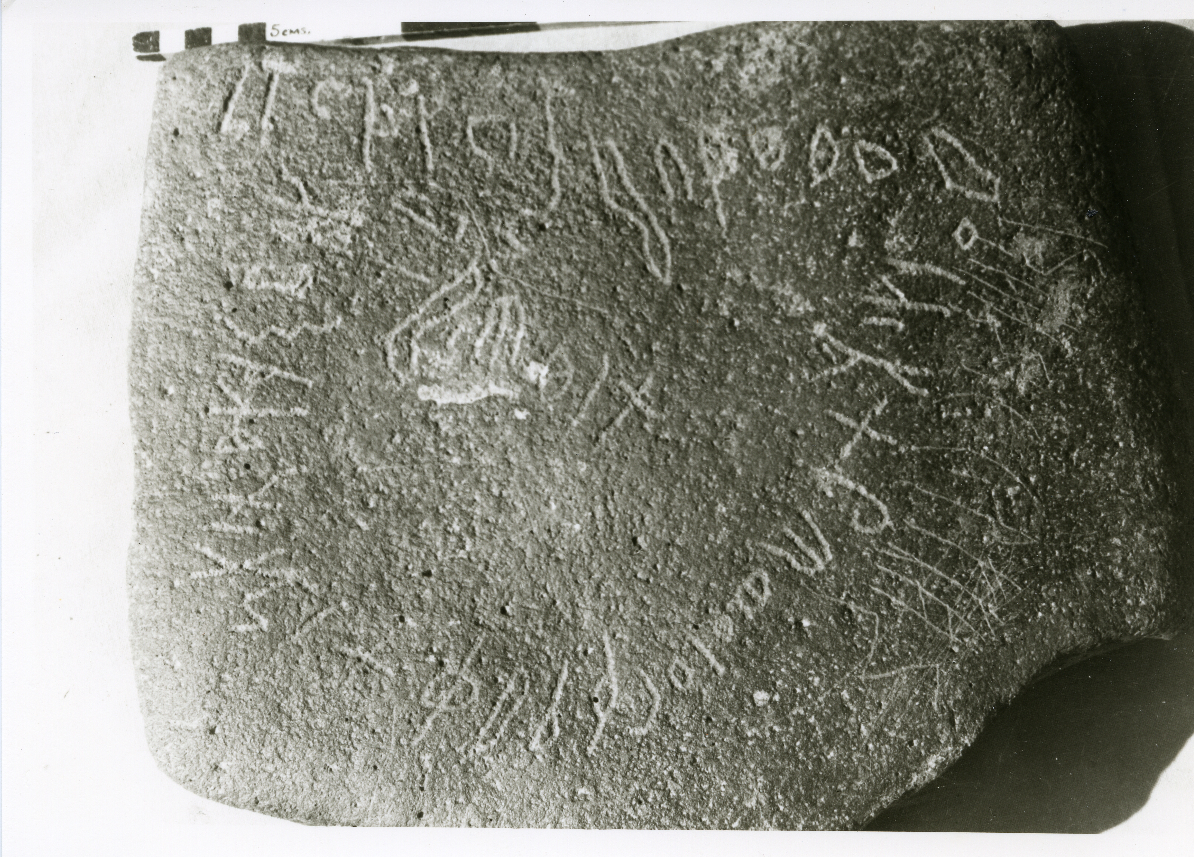 inscription of siglum HCH 144