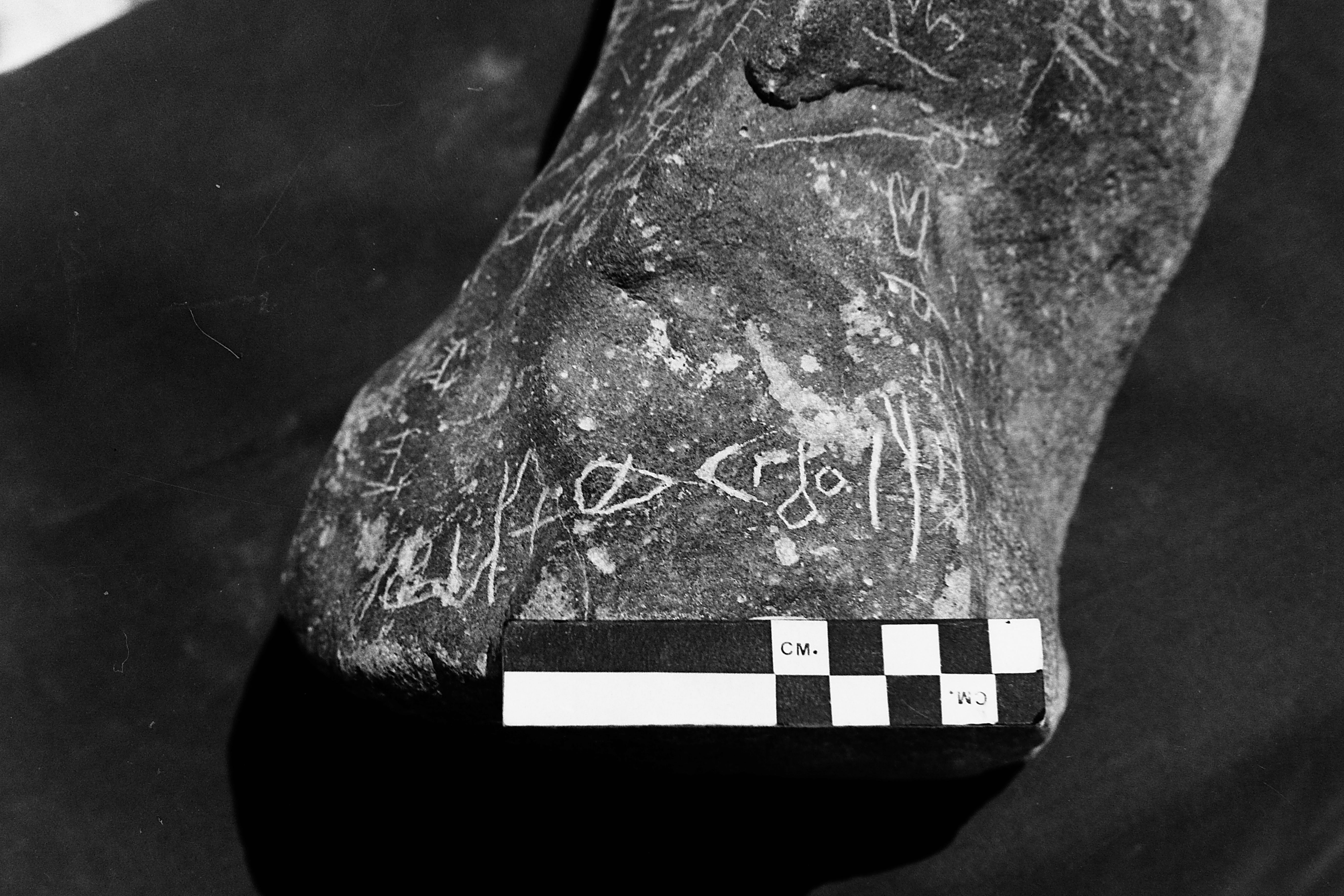 inscription of siglum HCH 73