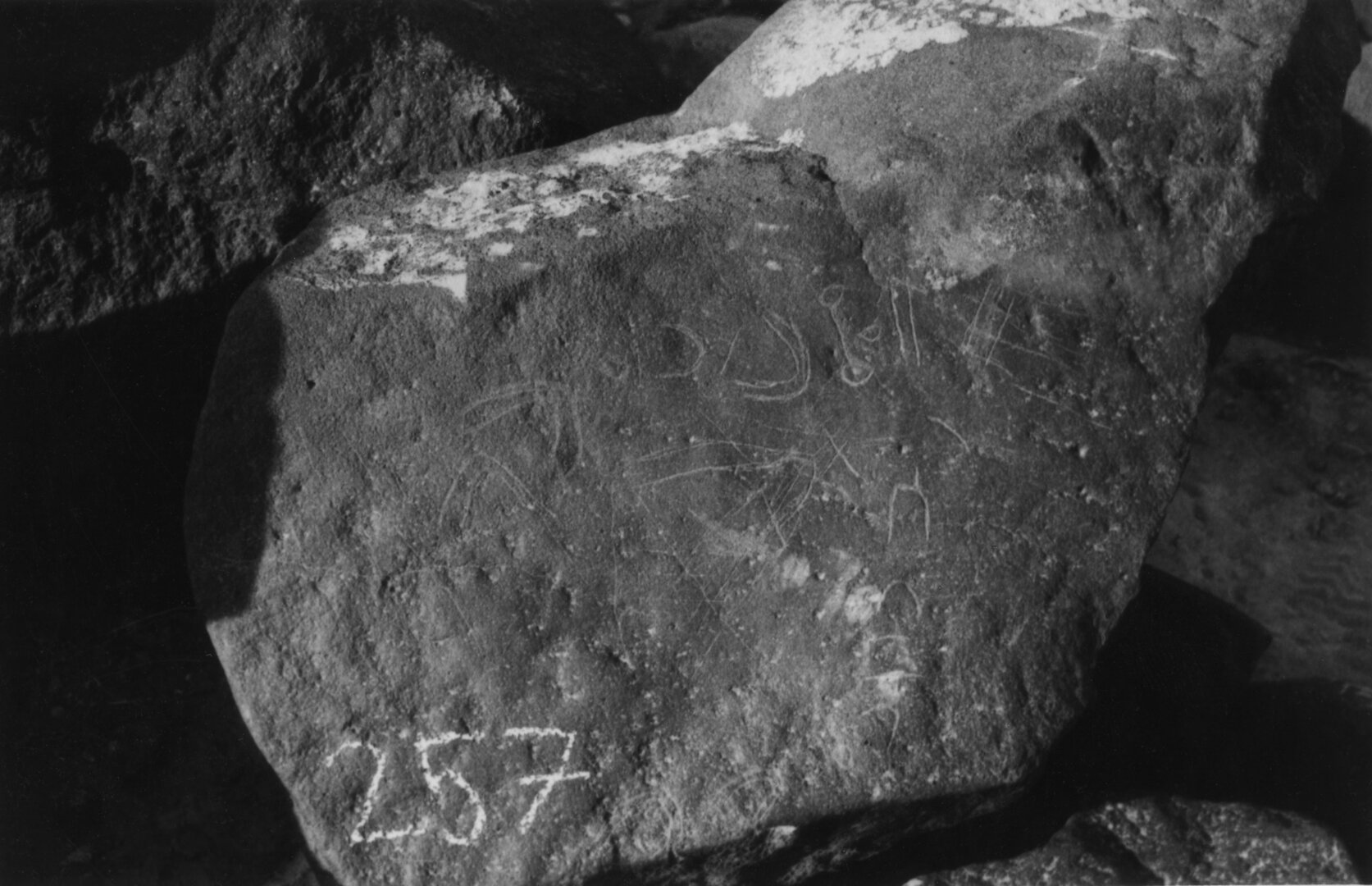 inscription of siglum HYGQ 28