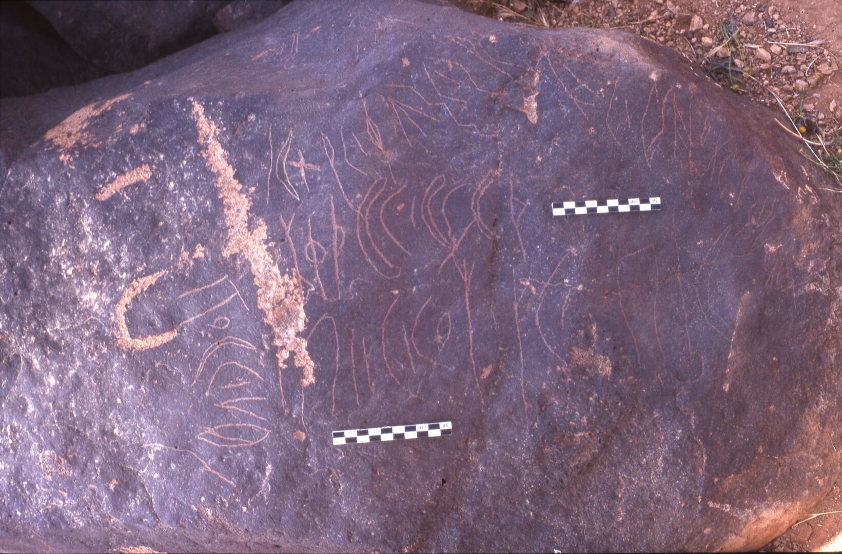 inscription of siglum Is.H 153
