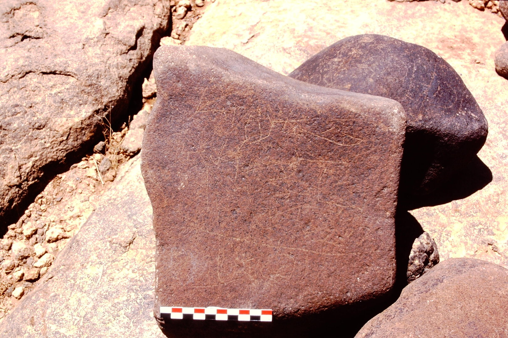 inscription of siglum Is.H 566