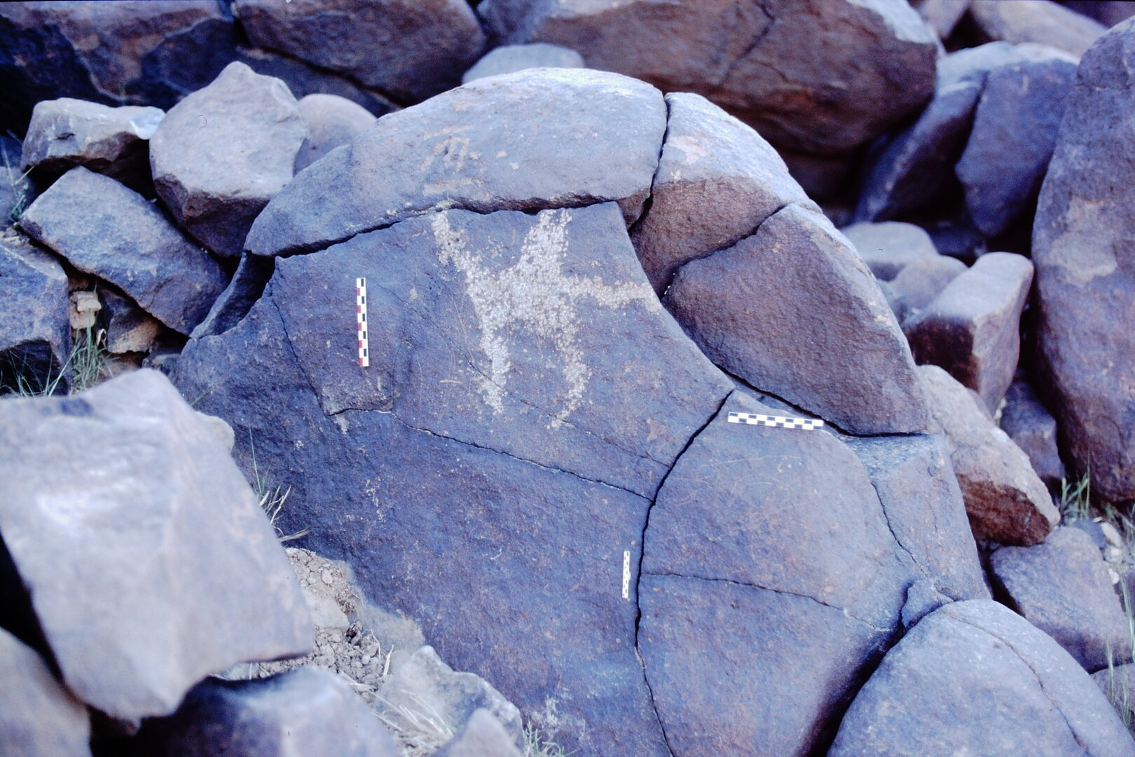inscription of siglum Is.H 677