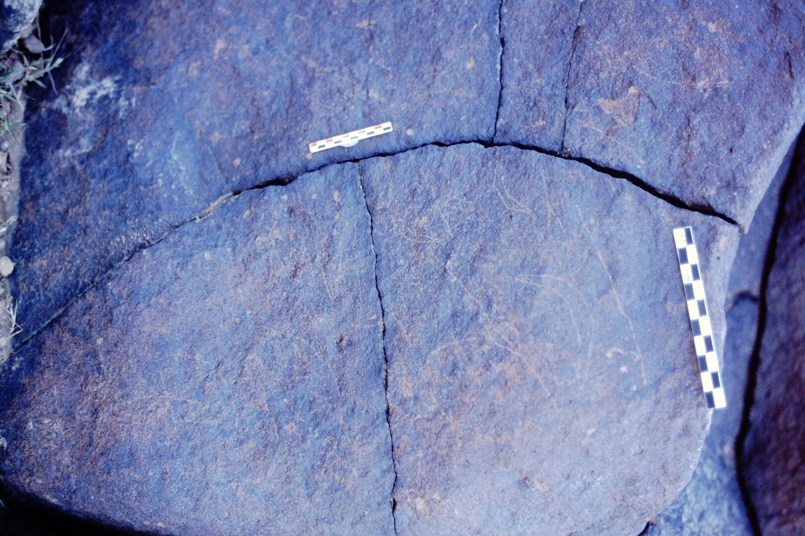 inscription of siglum Is.H 677