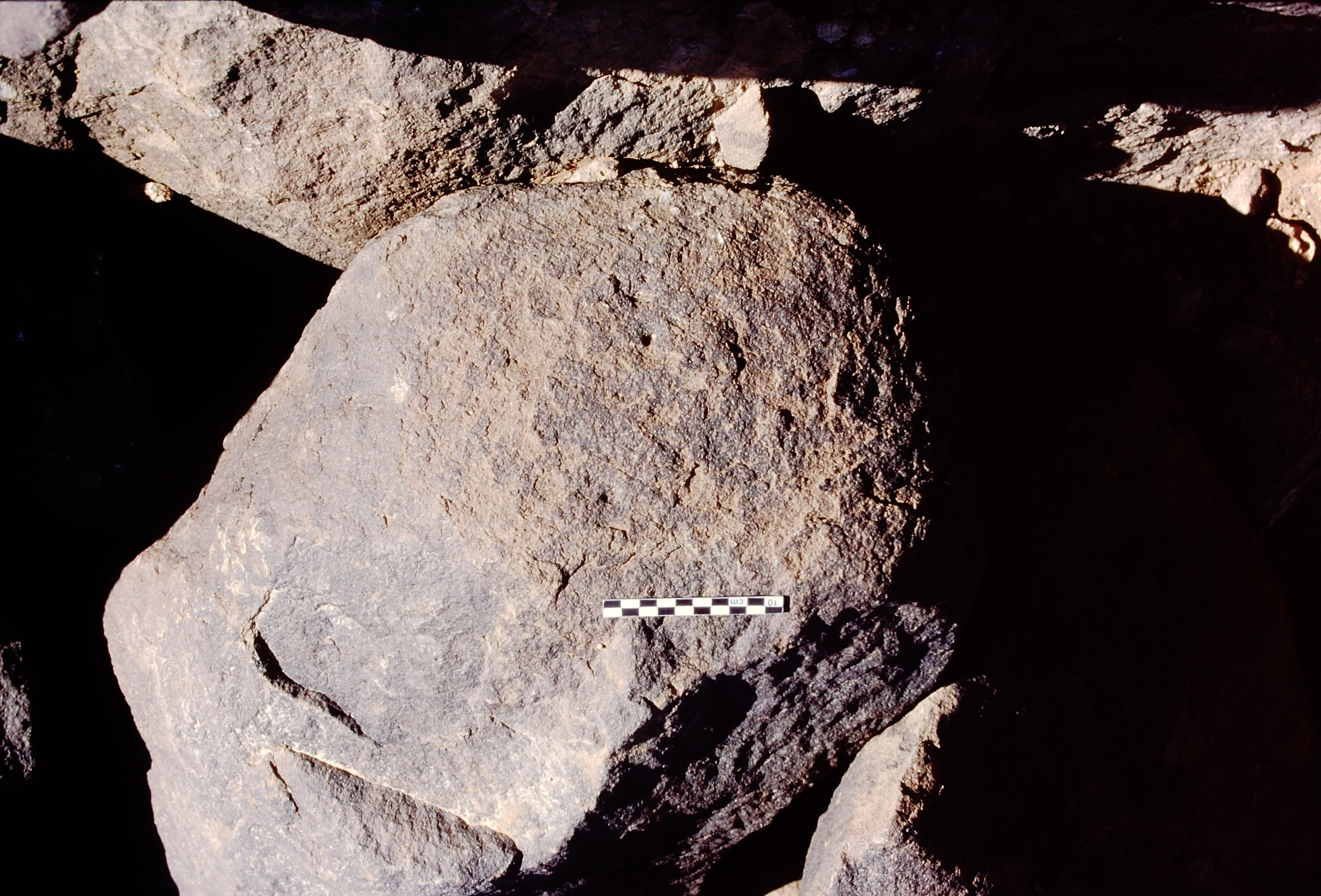 inscription of siglum Is.H 710