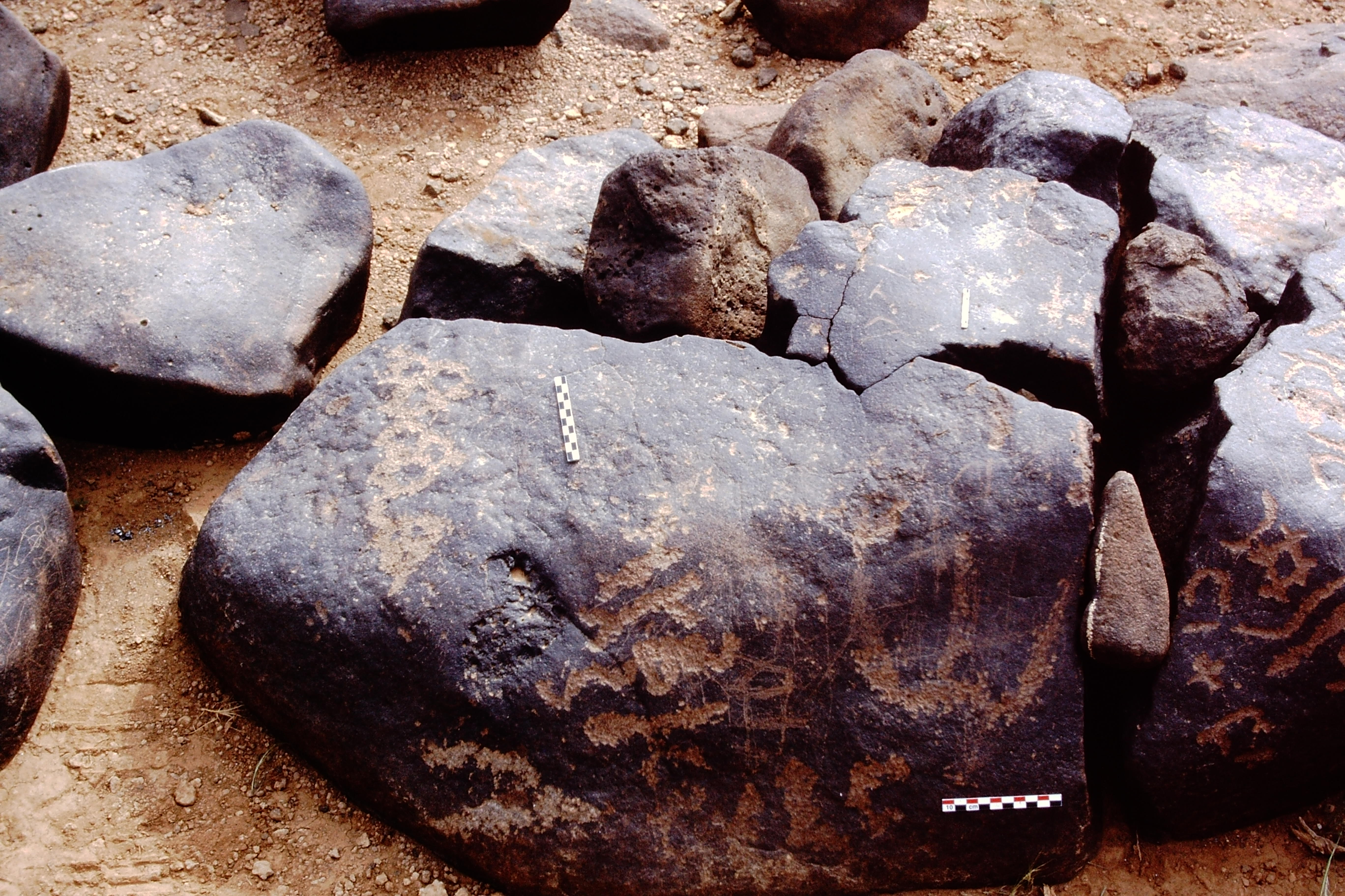 inscription of siglum Is.H 740