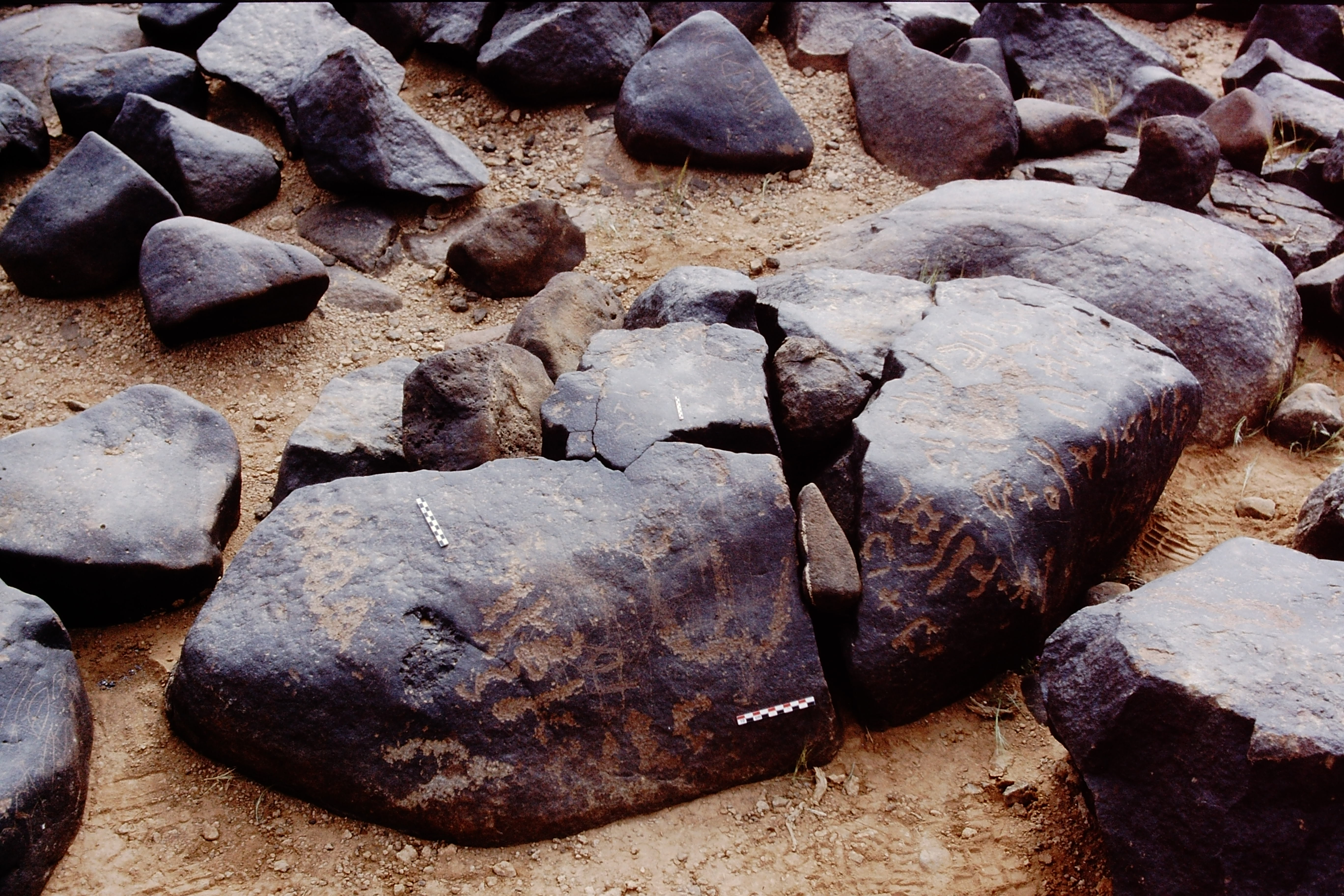 inscription of siglum Is.H 742