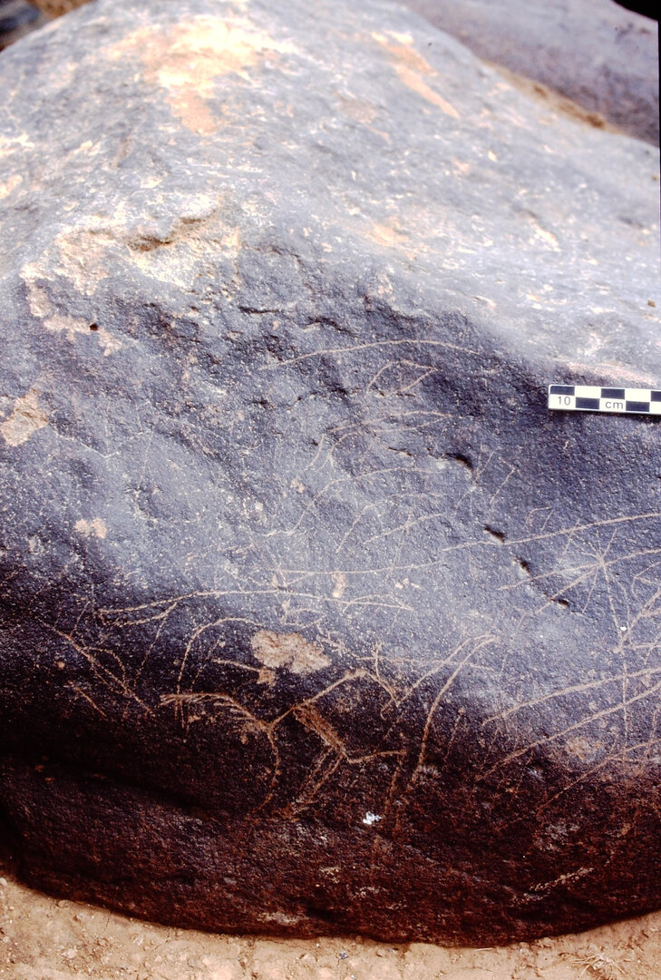 inscription of siglum Is.H 744