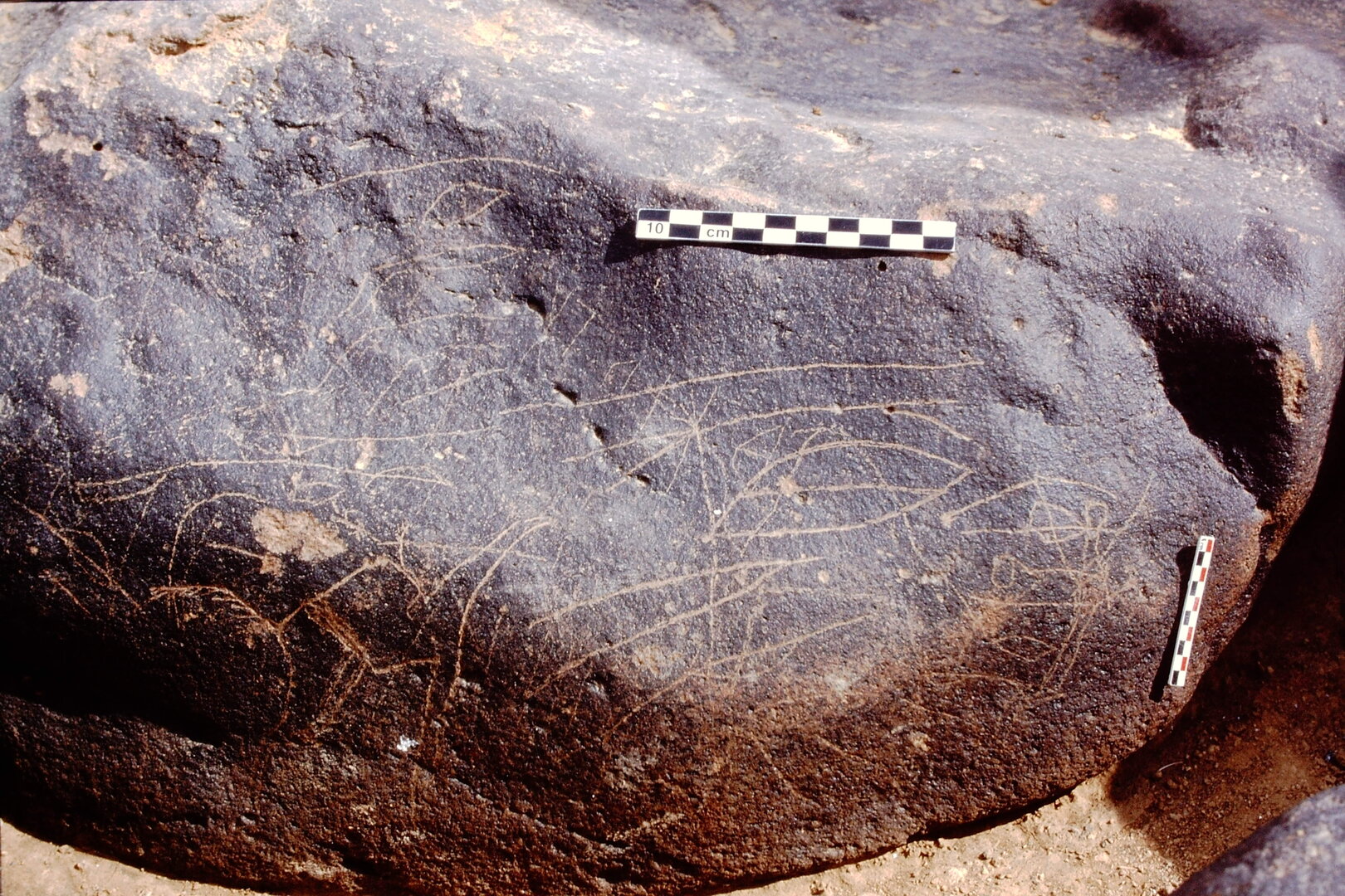 inscription of siglum Is.H 744