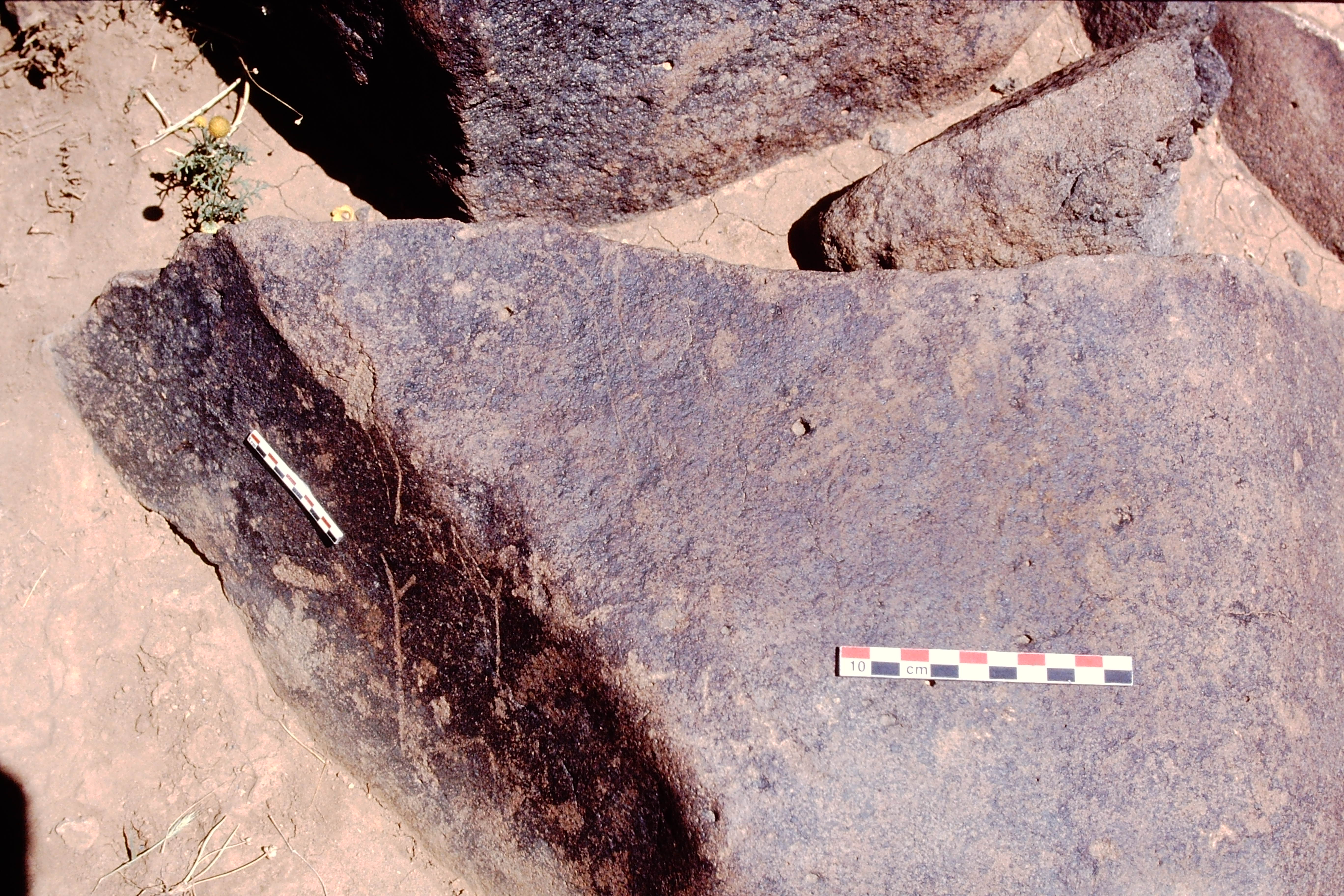 inscription of siglum Is.H 810