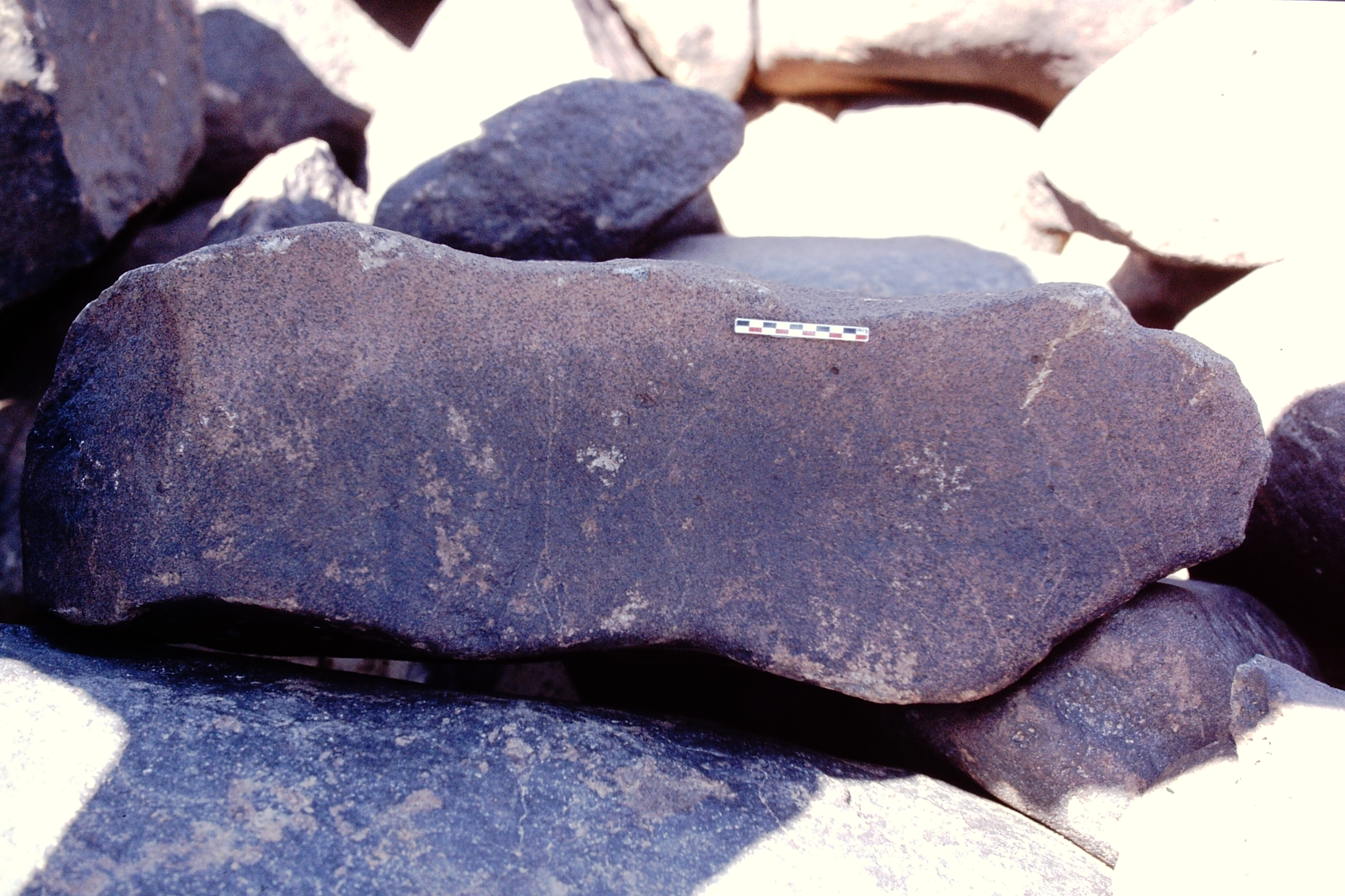 inscription of siglum Is.H 825