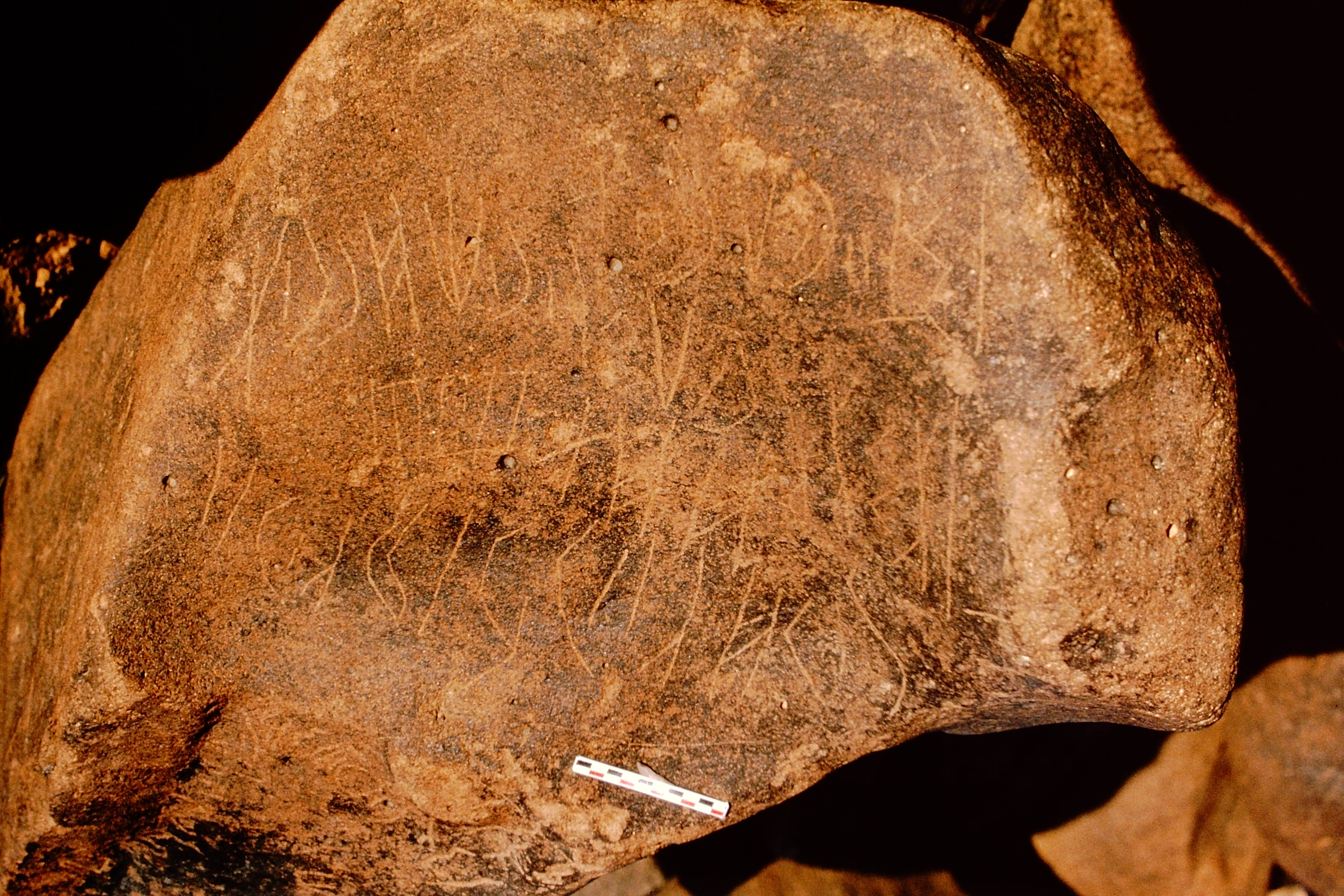 inscription of siglum Is.H 892