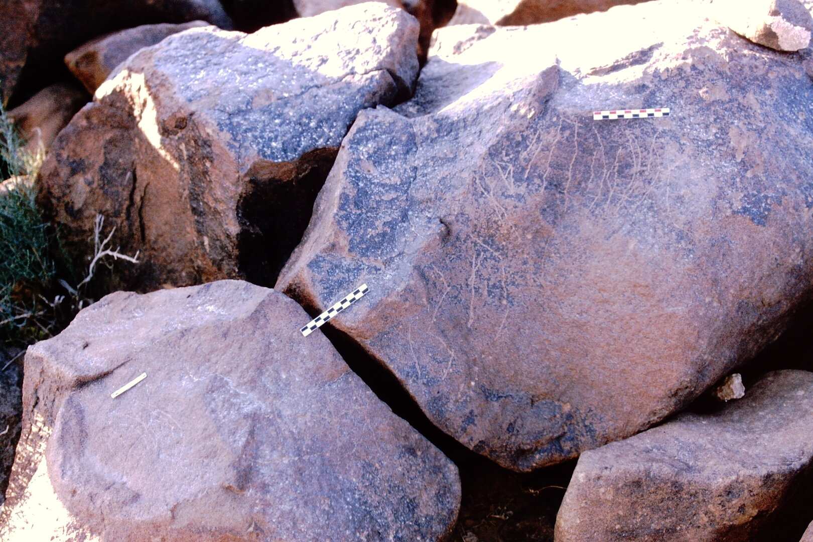 inscription of siglum Is.H 897
