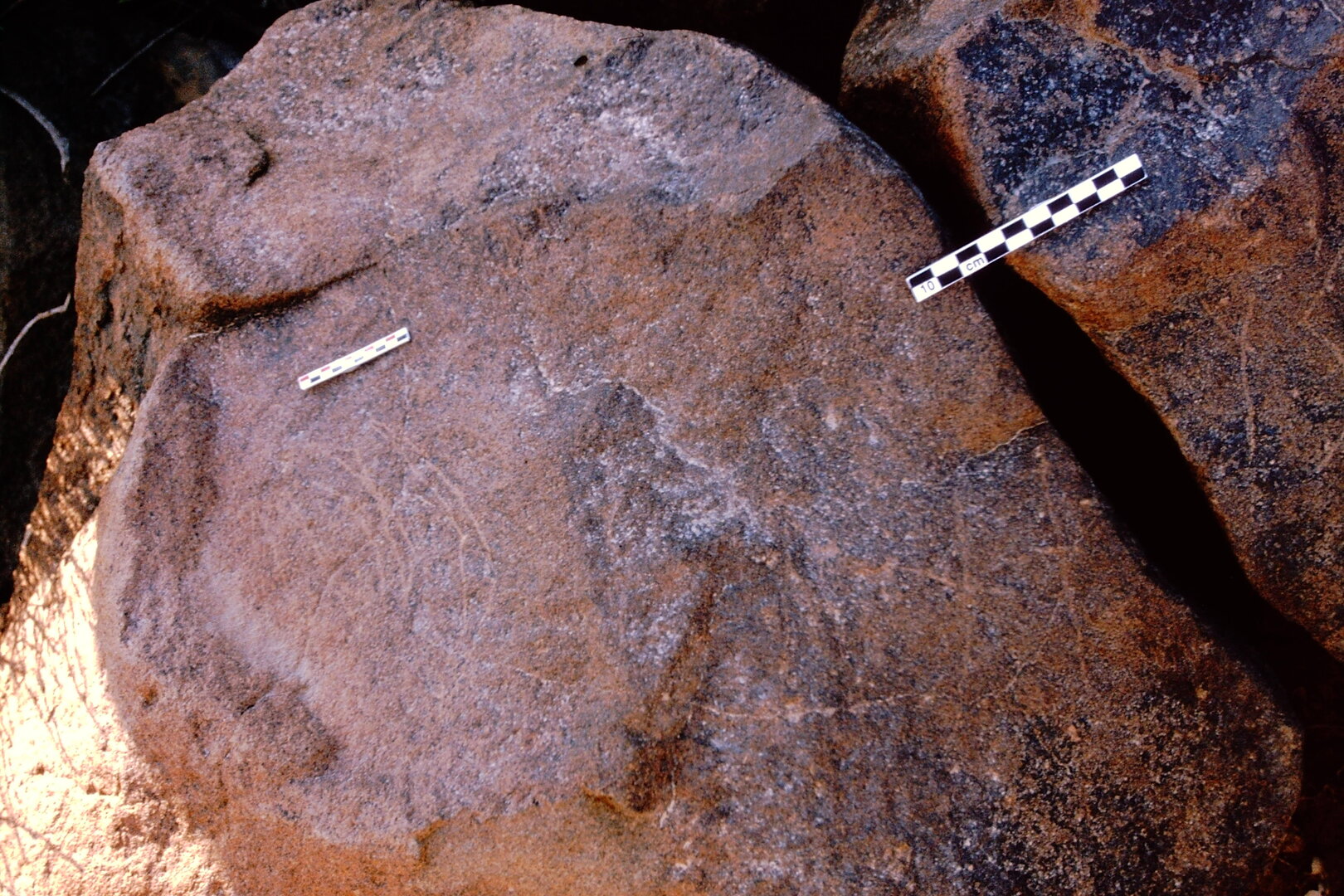 inscription of siglum Is.H 897