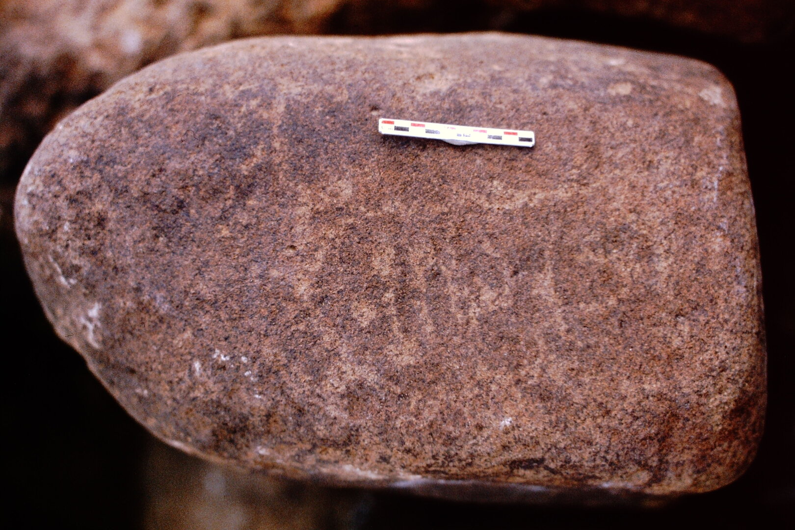 inscription of siglum Is.H 964