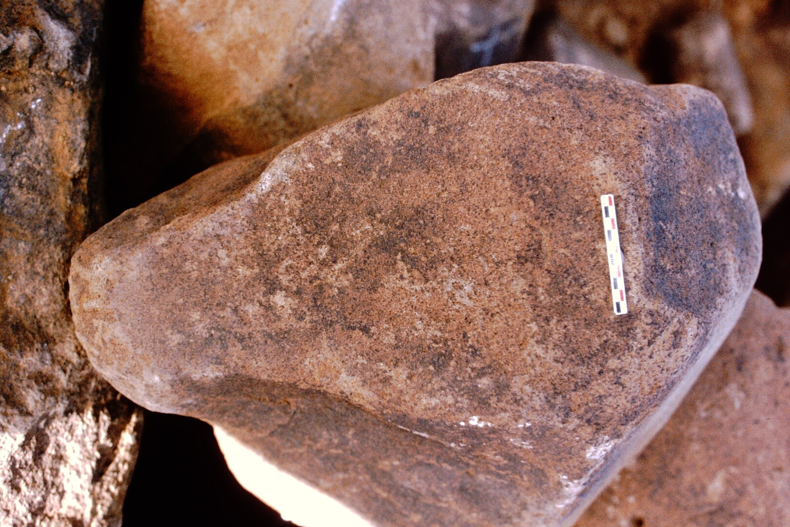inscription of siglum Is.H 977