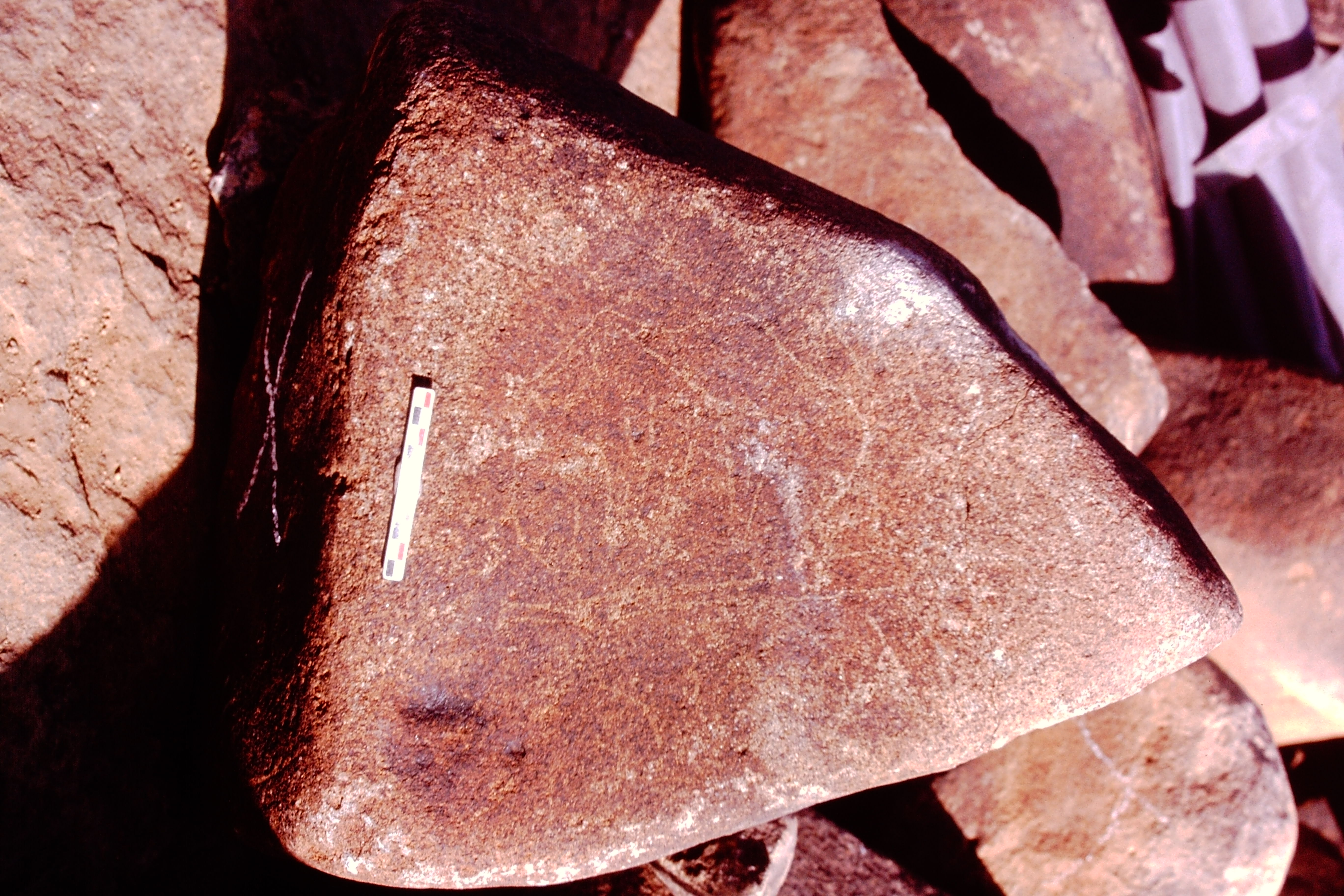 inscription of siglum Is.H 992