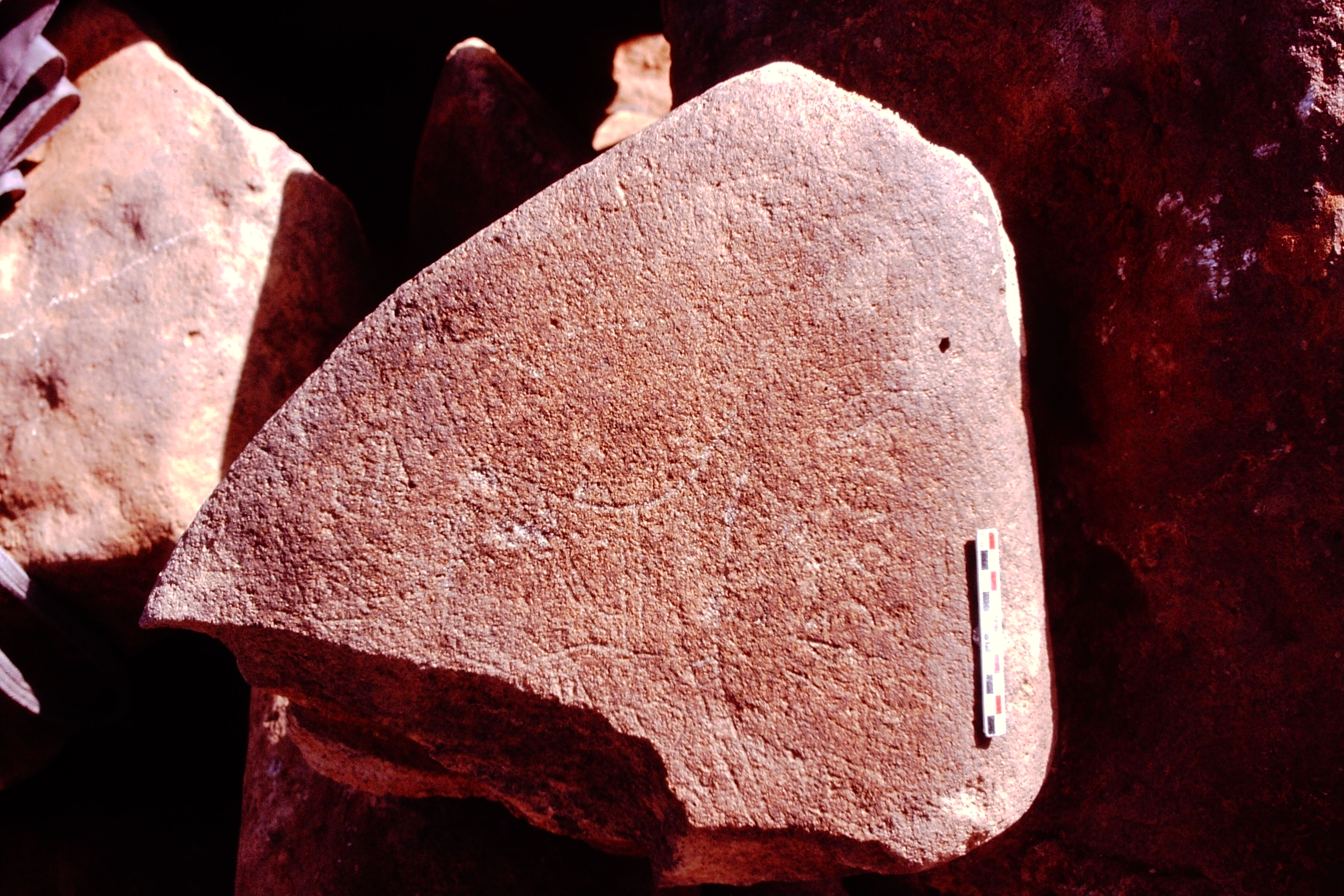inscription of siglum Is.H 998