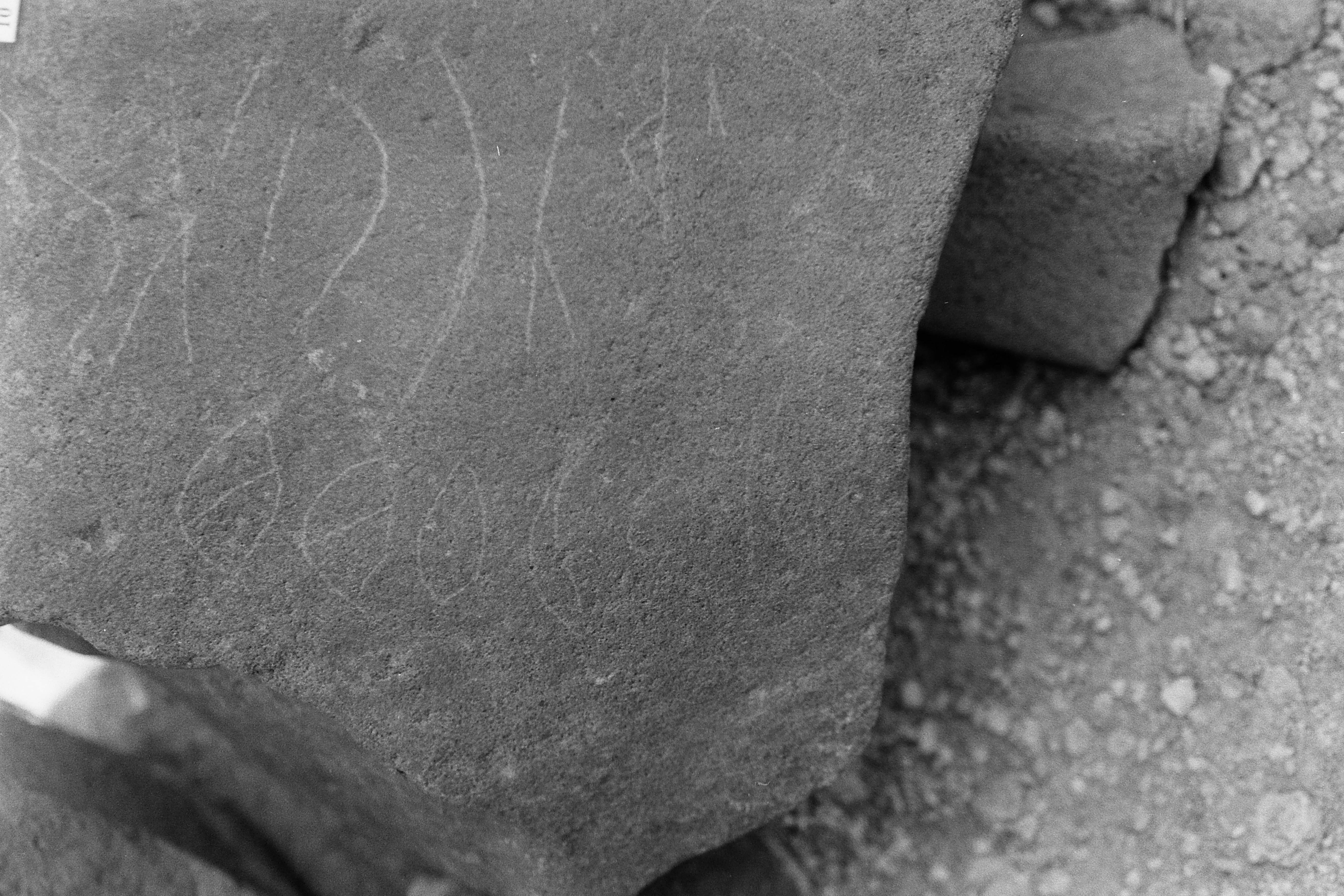 inscription of siglum Is.M 8