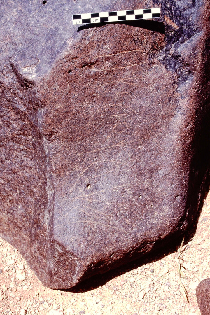 inscription of siglum Is.M 9