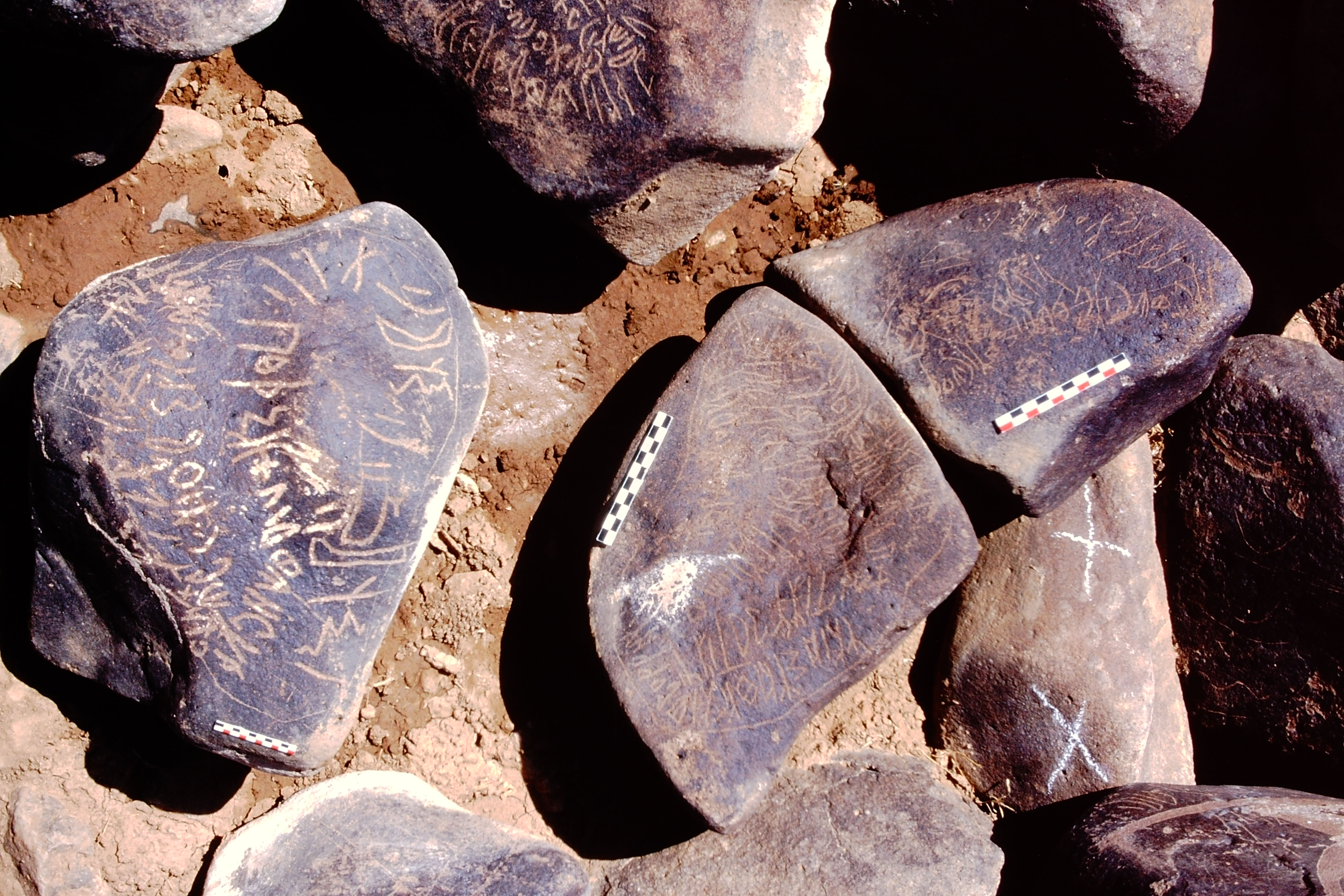 inscription of siglum Is.Mu 324