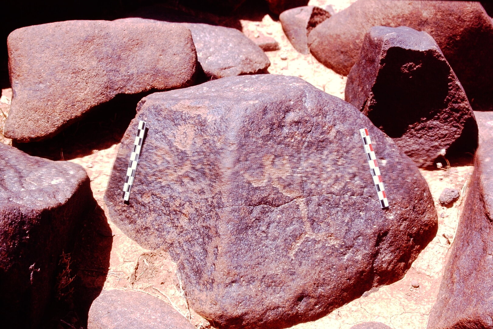 inscription of siglum Is.Mu 886