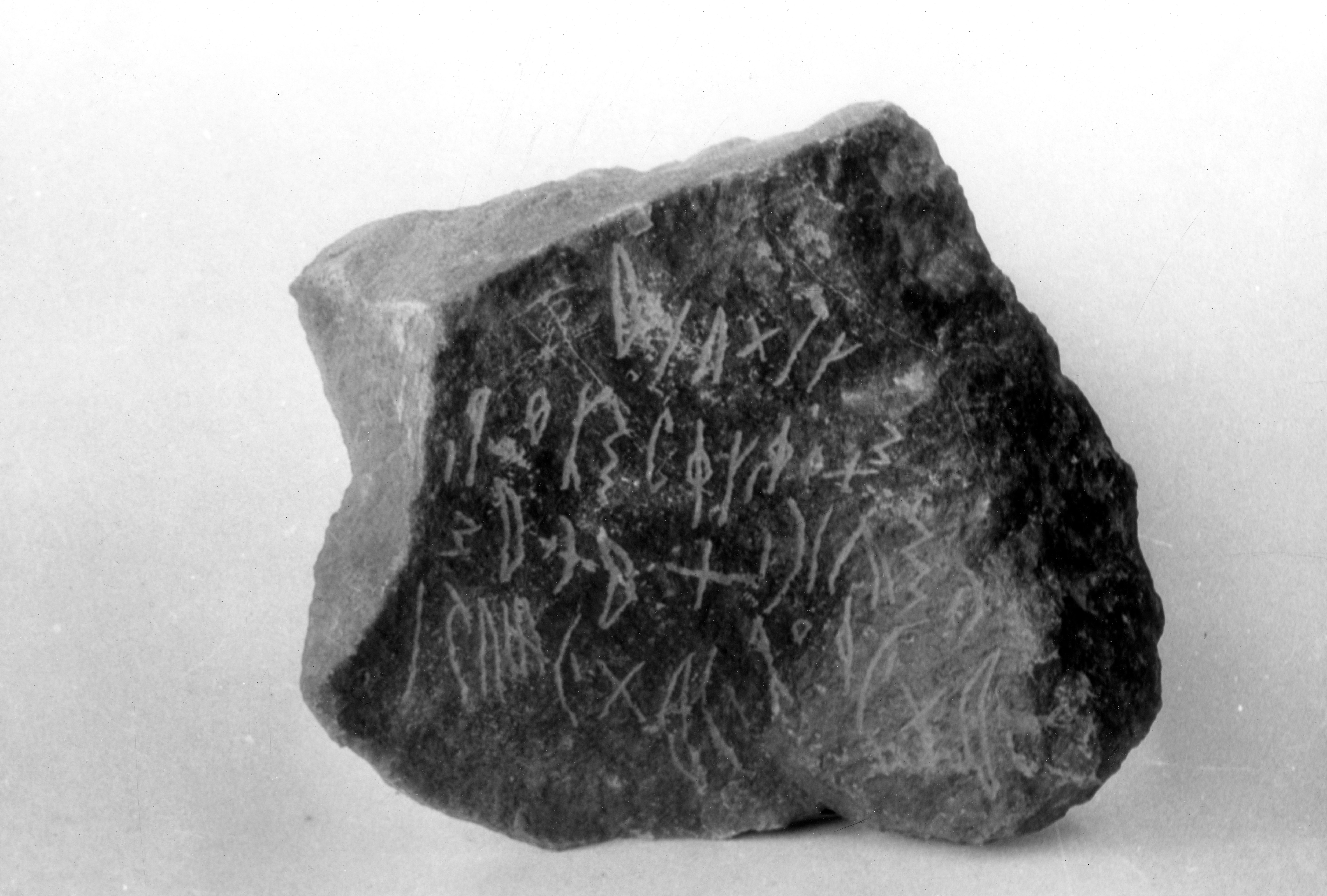 inscription of siglum MSTJ 22