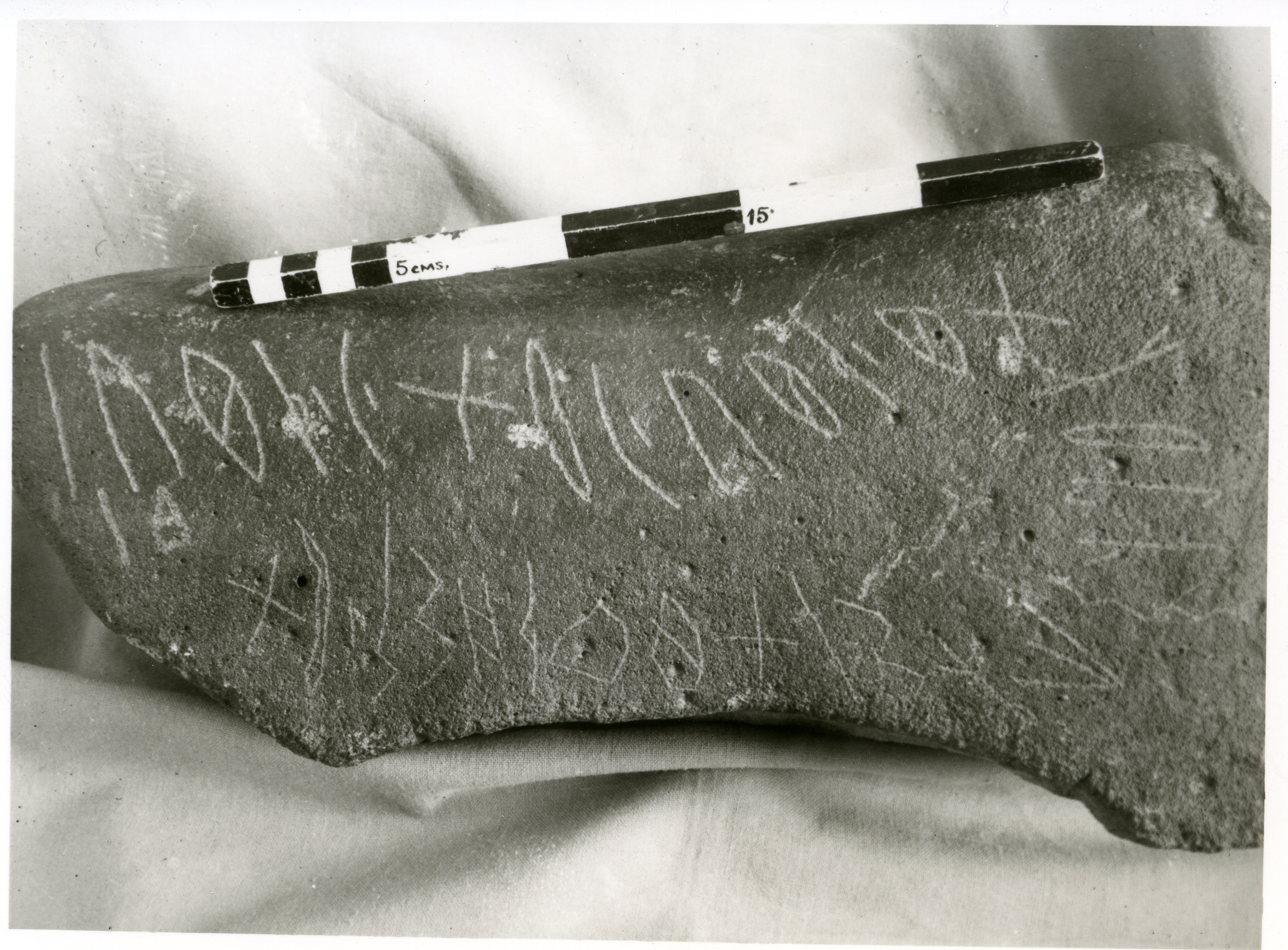 inscription of siglum NST 6