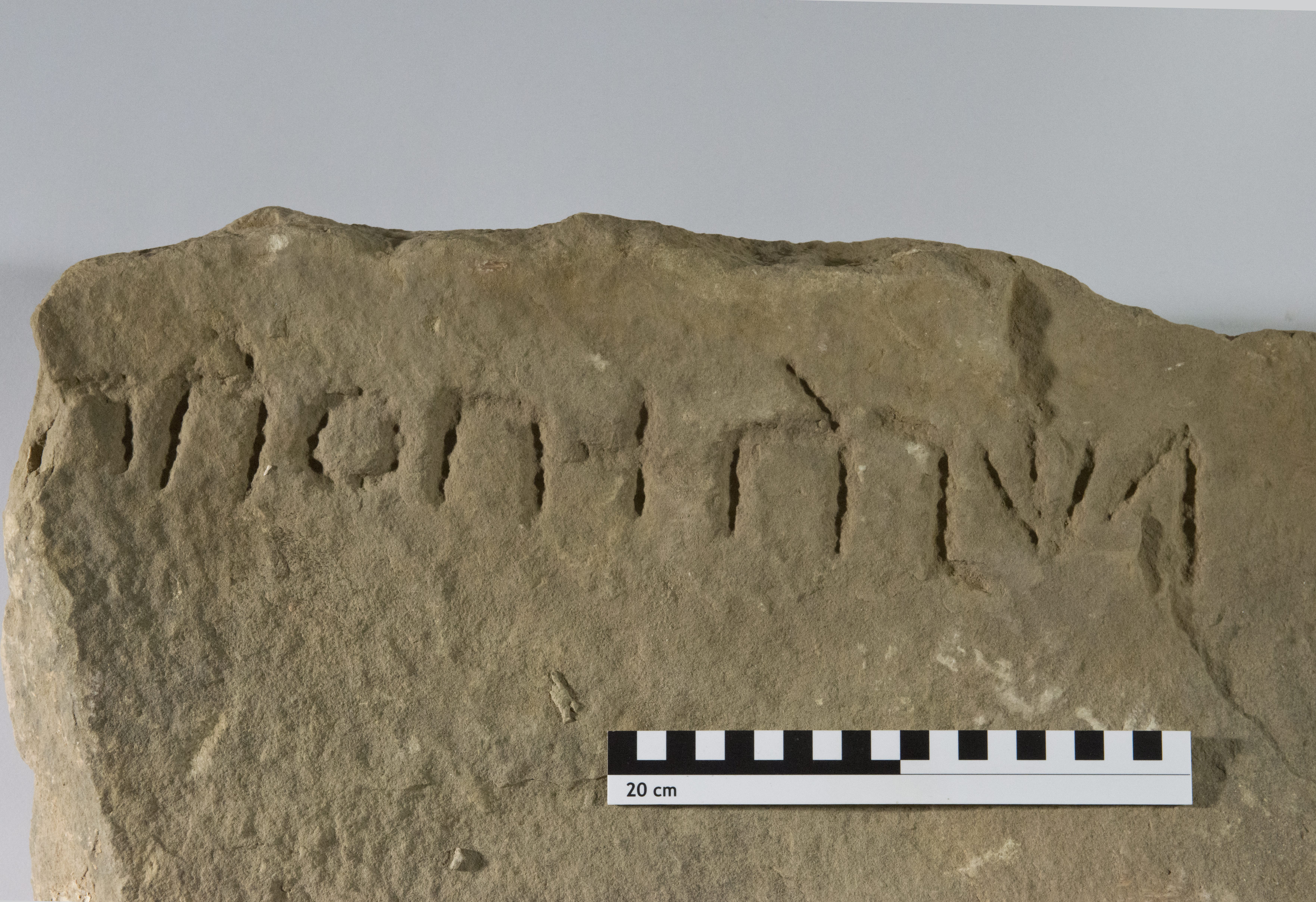 inscription of siglum TM.T.042