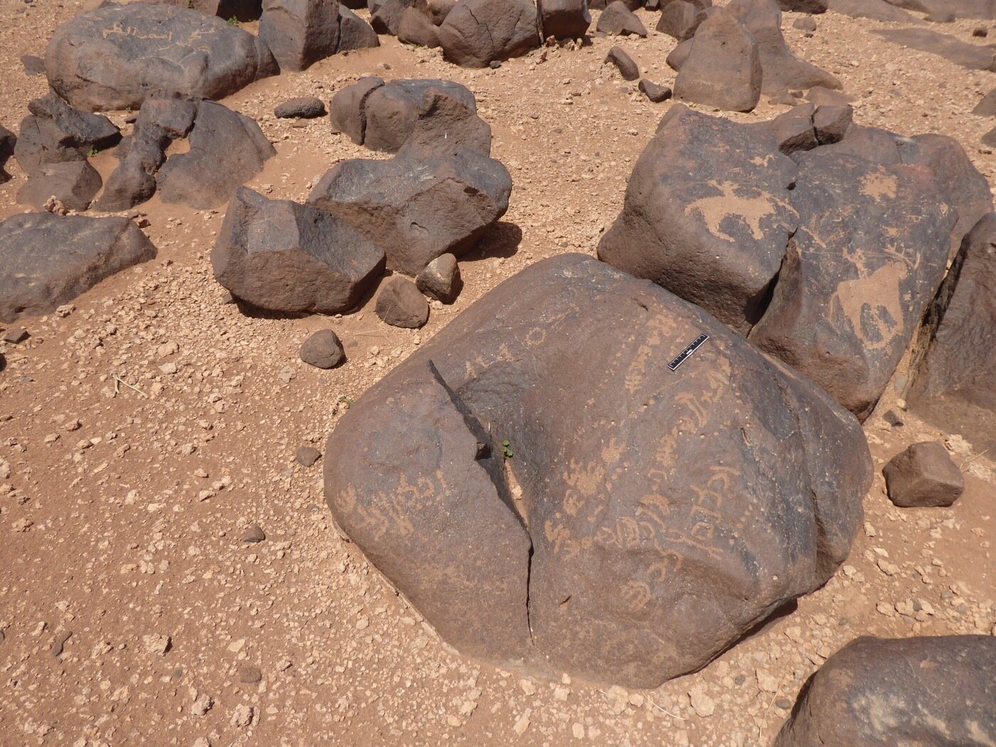 inscription of siglum WH 114