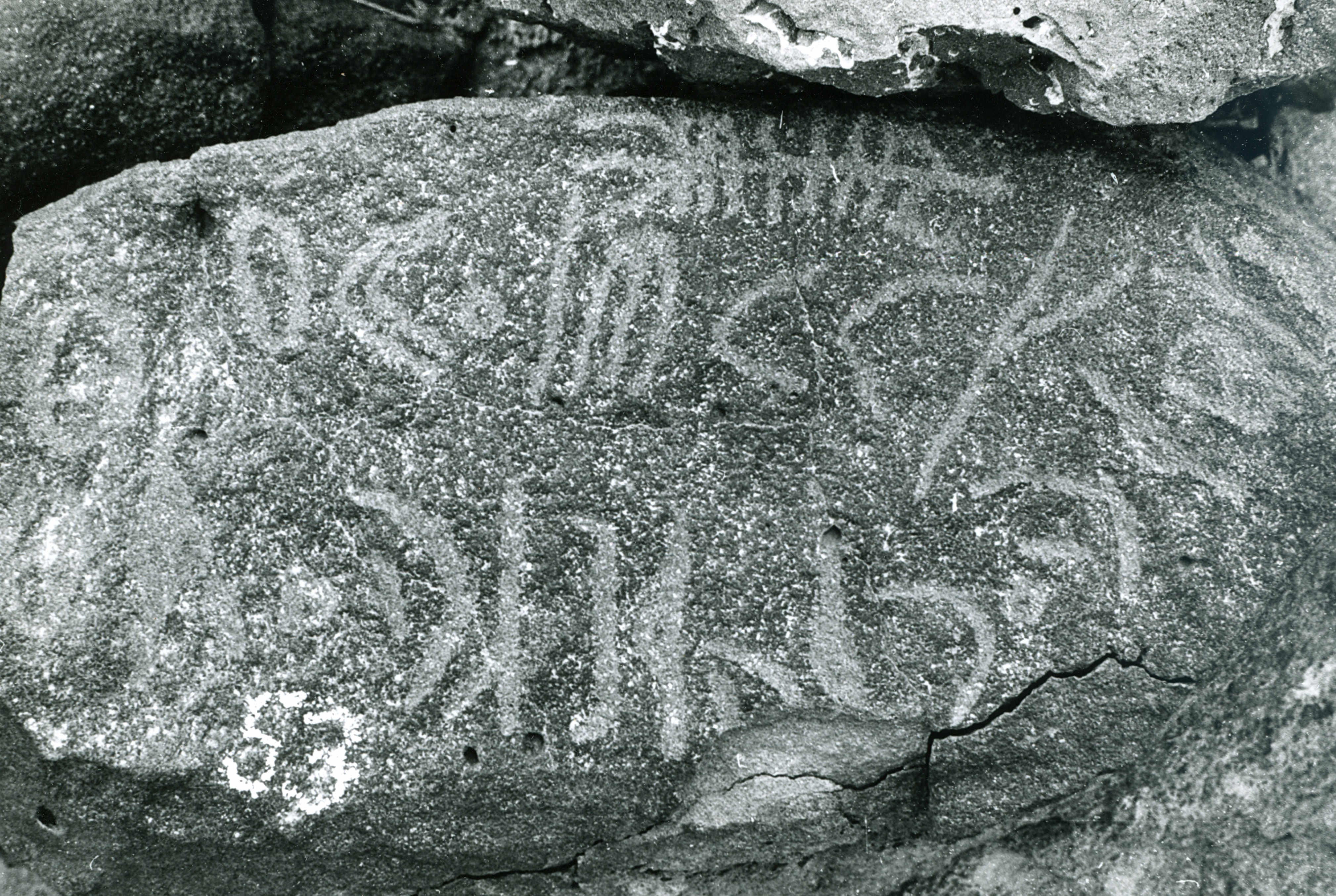 inscription of siglum WH 144