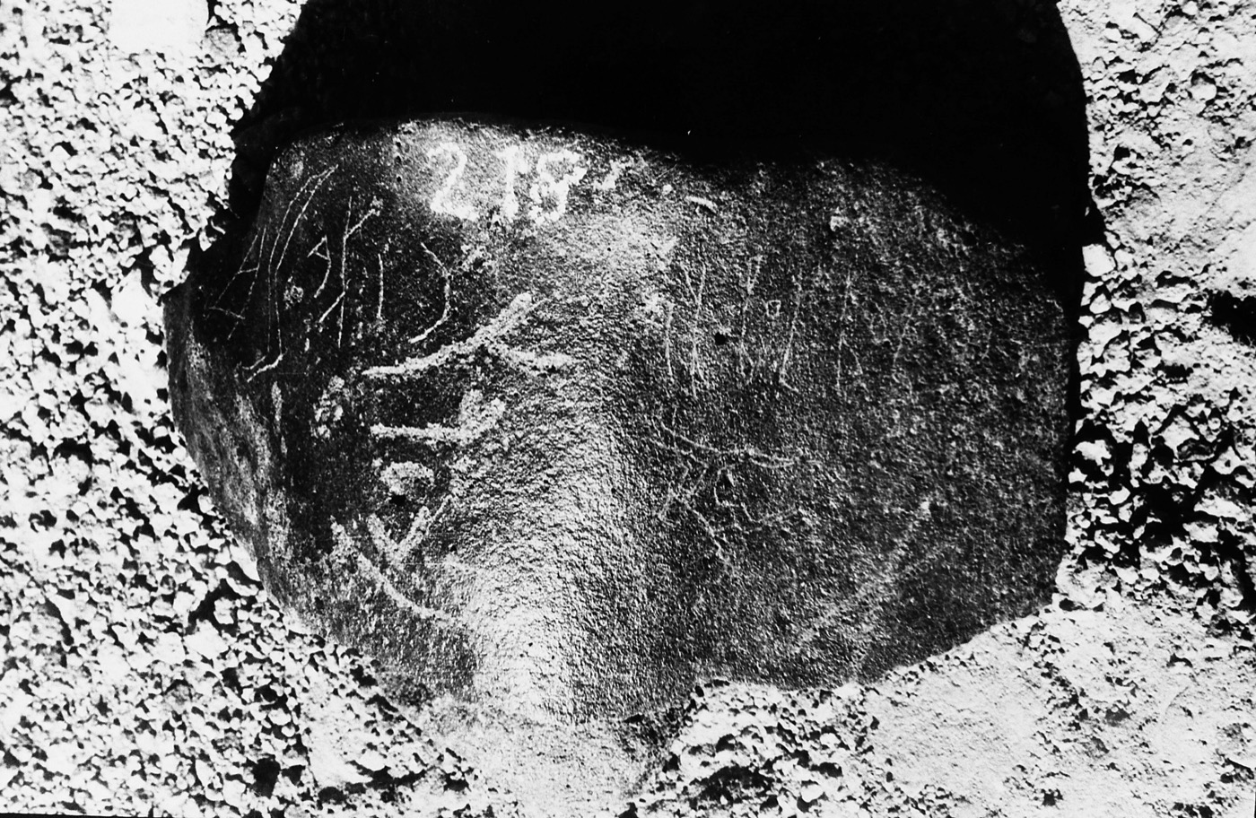 inscription of siglum WH 1989