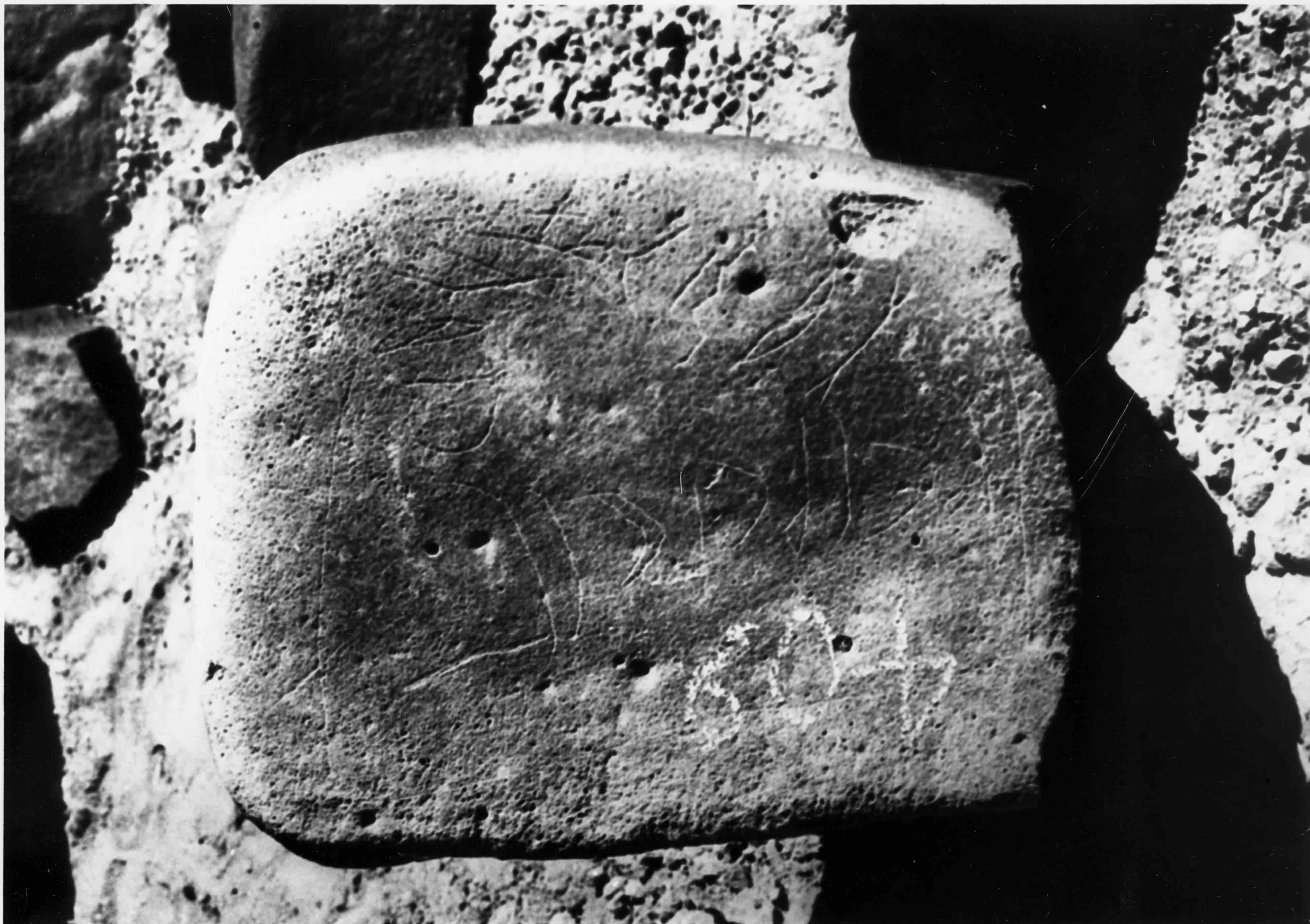 inscription of siglum WH 1995