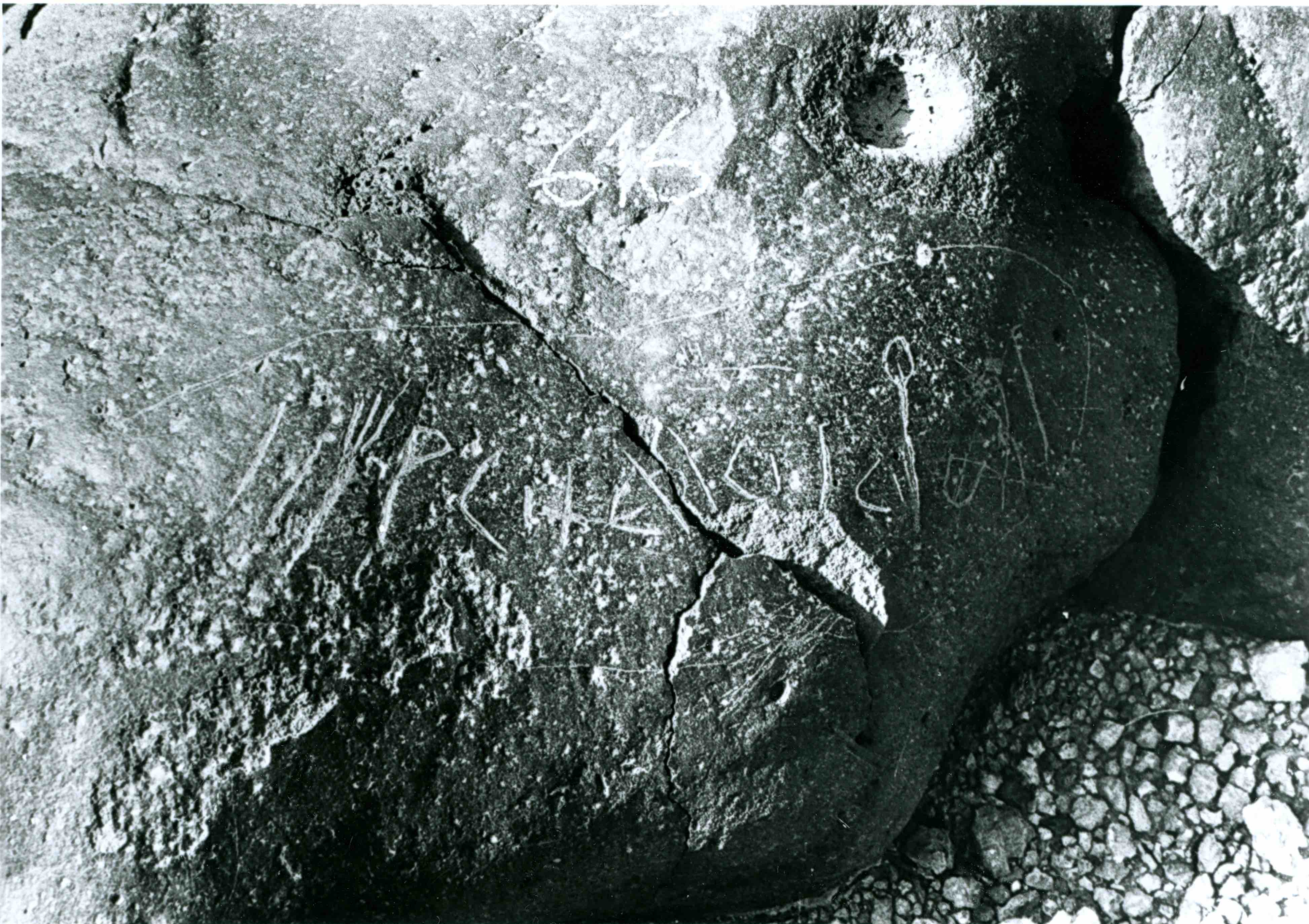 inscription of siglum WH 3810