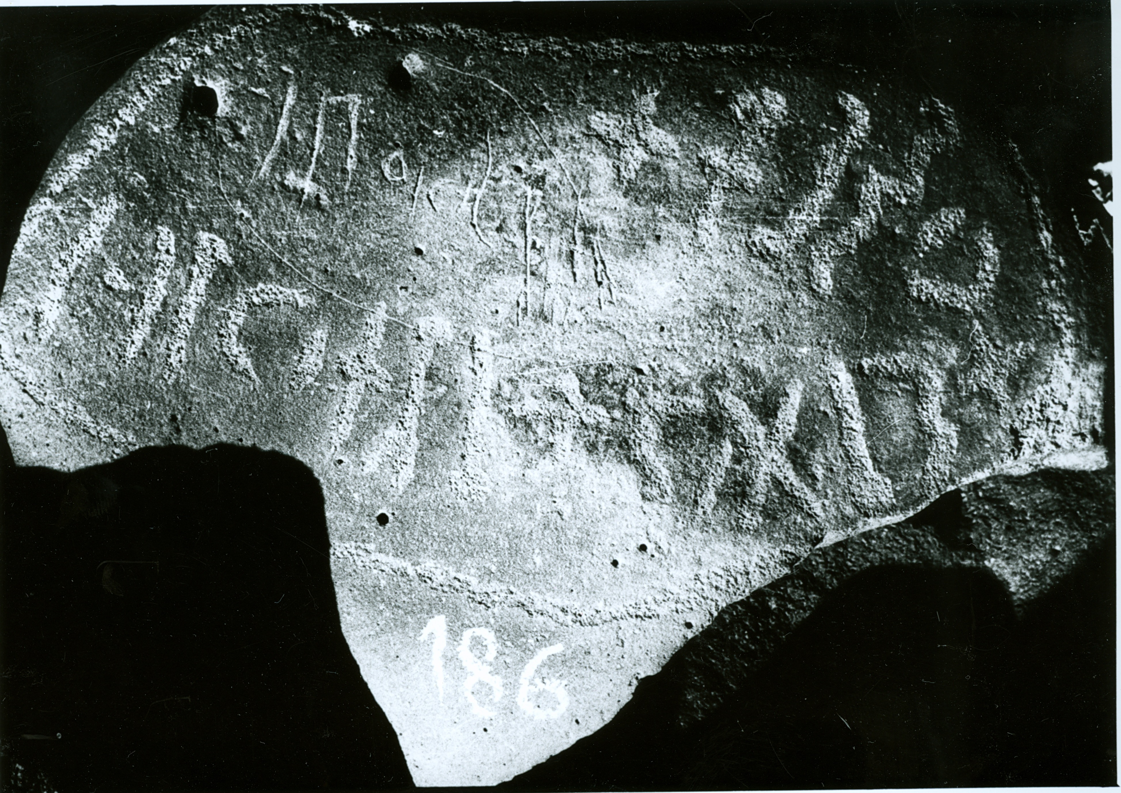 inscription of siglum WH 434