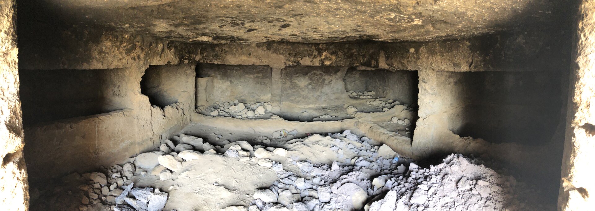 Image of tomb II interior