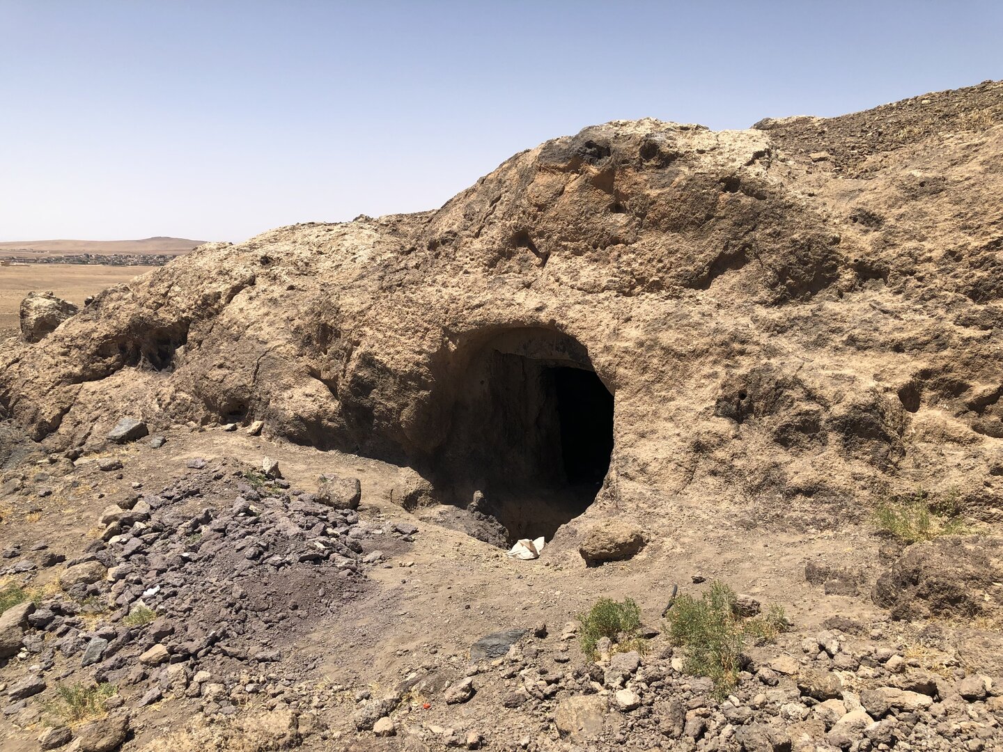 Image of tomb II exterior 